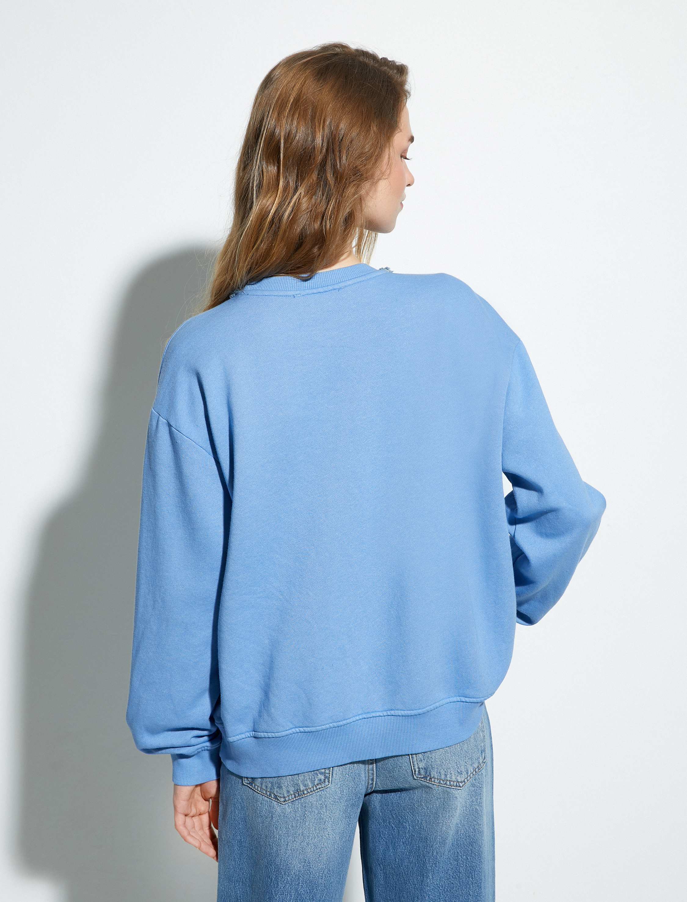   Bisiklet Yaka Sweatshirt Metal Aksesuarlı Regular Fit Üç İplik Şardonlu