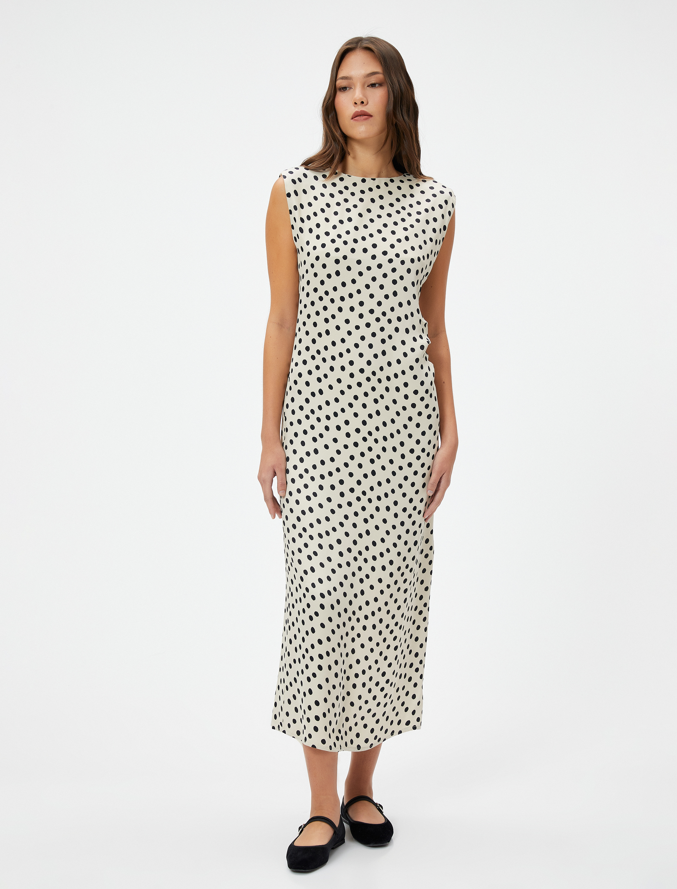   Midi Puantiyeli Elbise Vatkalı Kısa Kollu Bisiklet Yaka Viskon