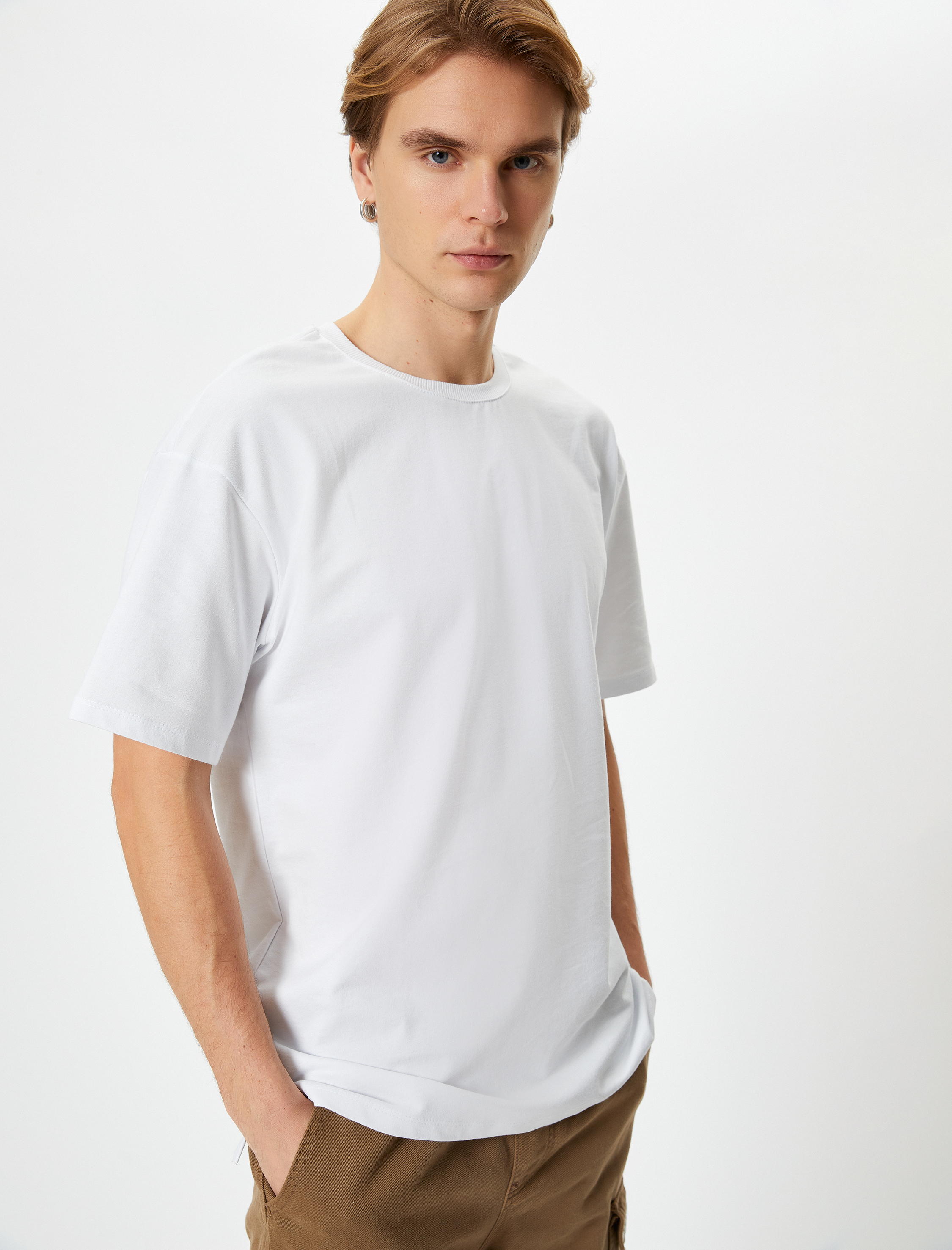   Basic Oversize Tişört Bisiklet Yaka Düşük Omuzlu Kısa Kollu Pamuklu