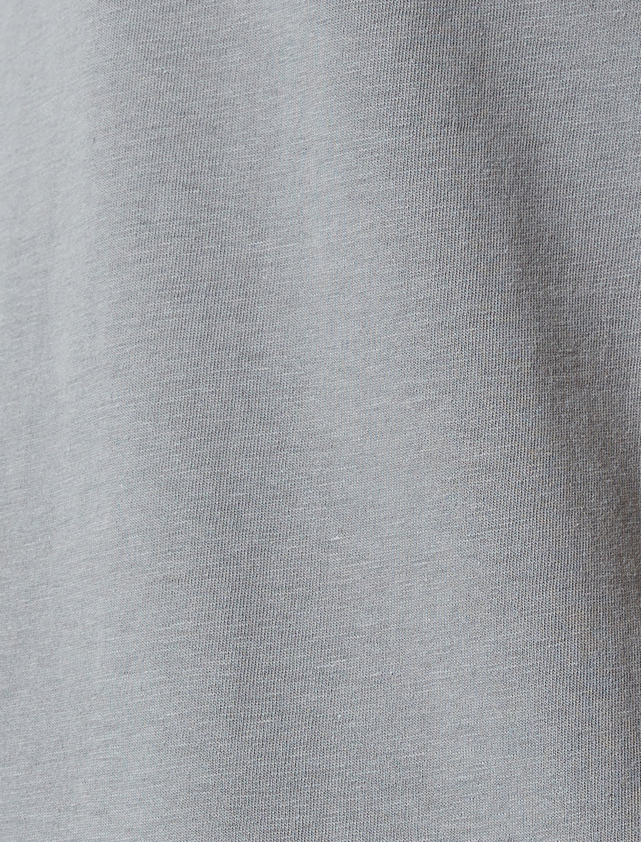   Basic Kolsuz Tişört Oyuk Kol Etiket Detaylı Bisiklet Yaka