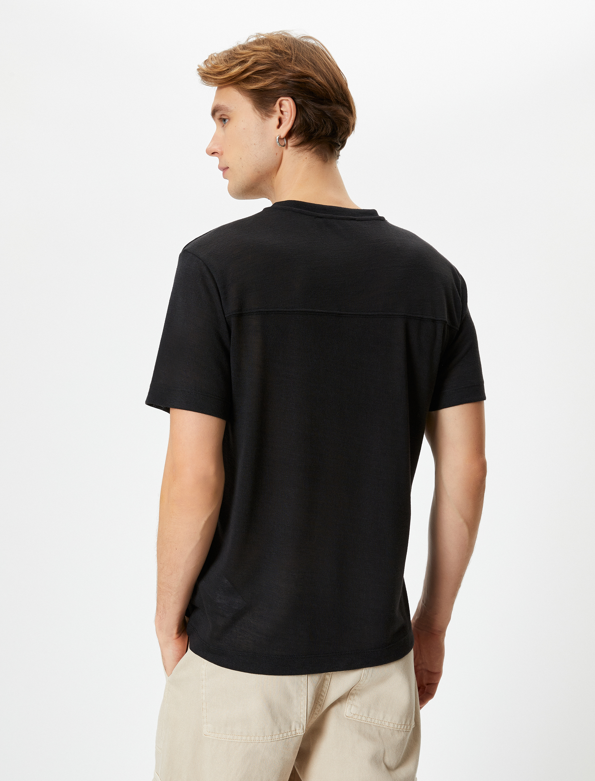   Bisiklet Yaka Tişört Kısa Kollu Dikiş Detaylı