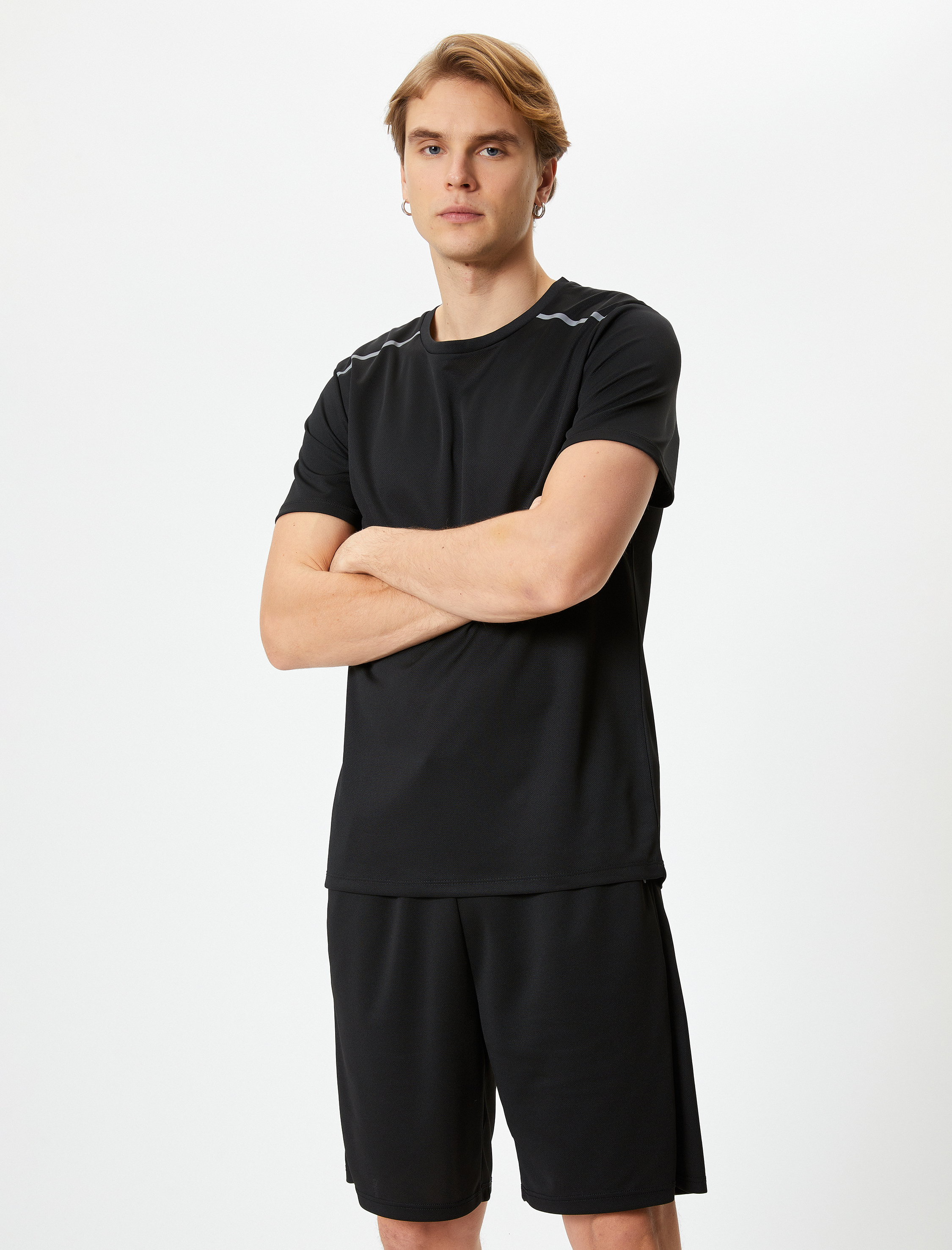   Spor Tişört Şerit Detaylı Bisiklet Yaka Kısa Kollu