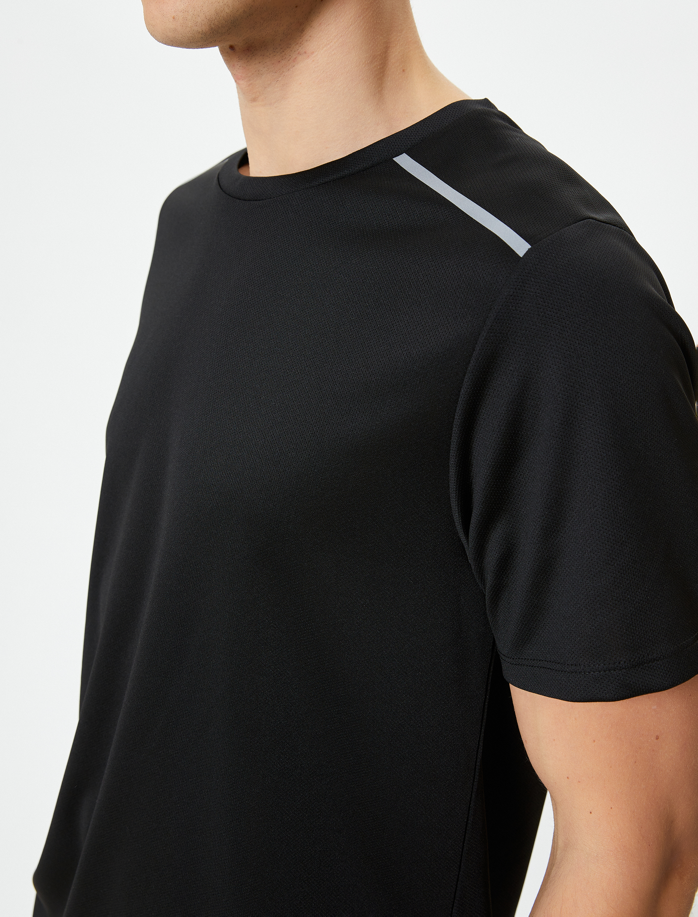   Spor Tişört Şerit Detaylı Bisiklet Yaka Kısa Kollu