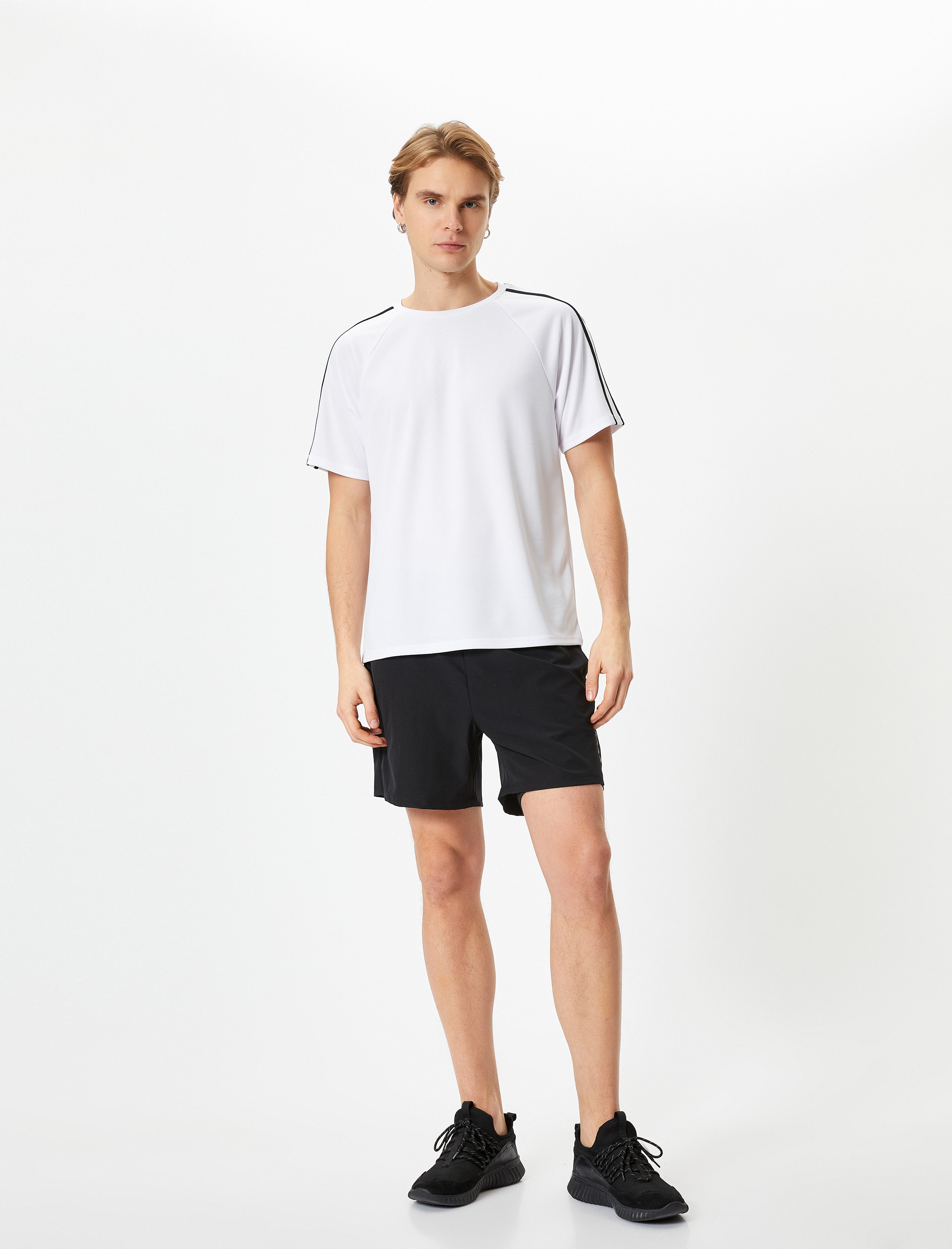   Spor Tişört Şerit Detaylı Bisiklet Yaka Kısa Kollu