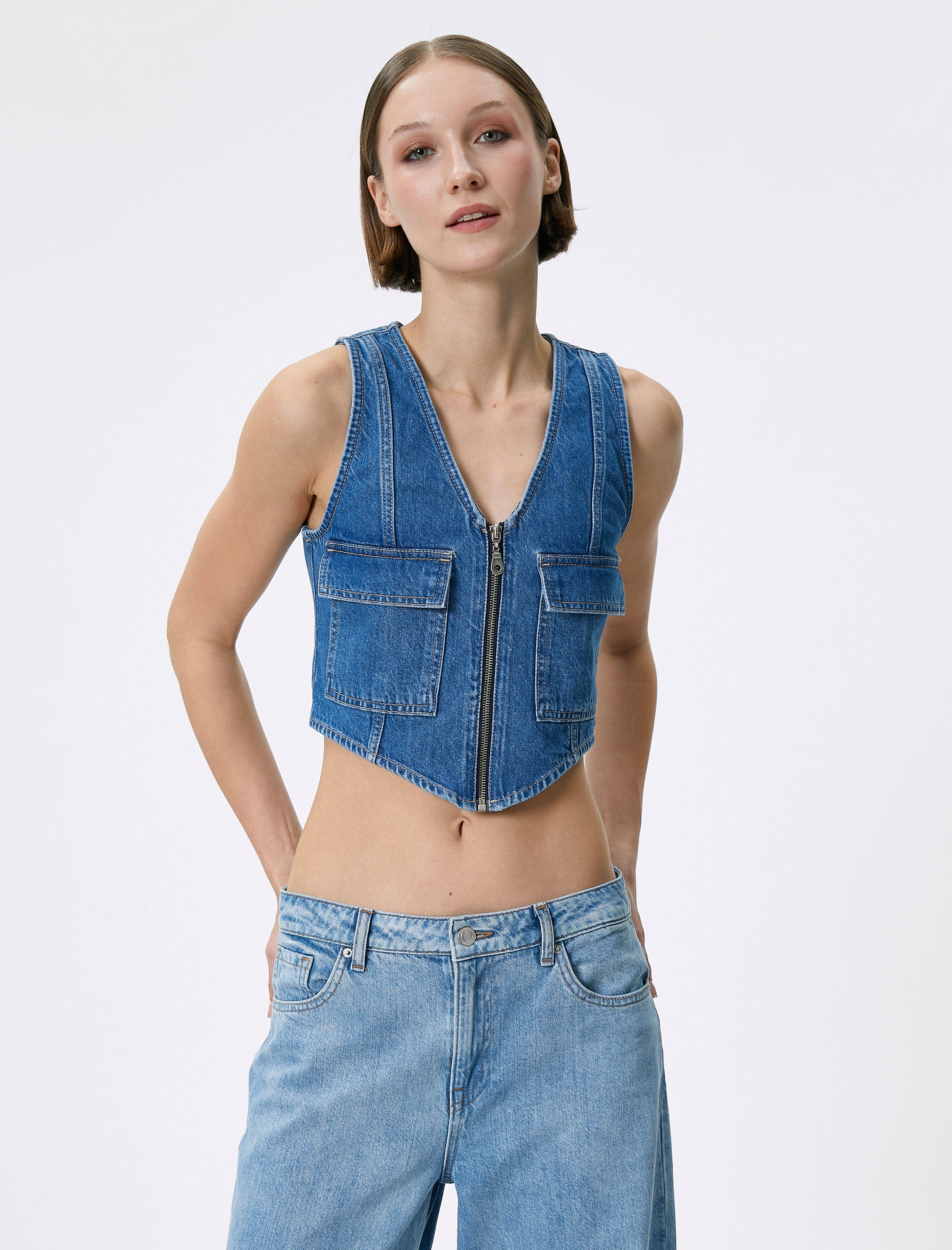   Kot Yelek Fermuarlı V Yaka Kapaklı Cep Detaylı