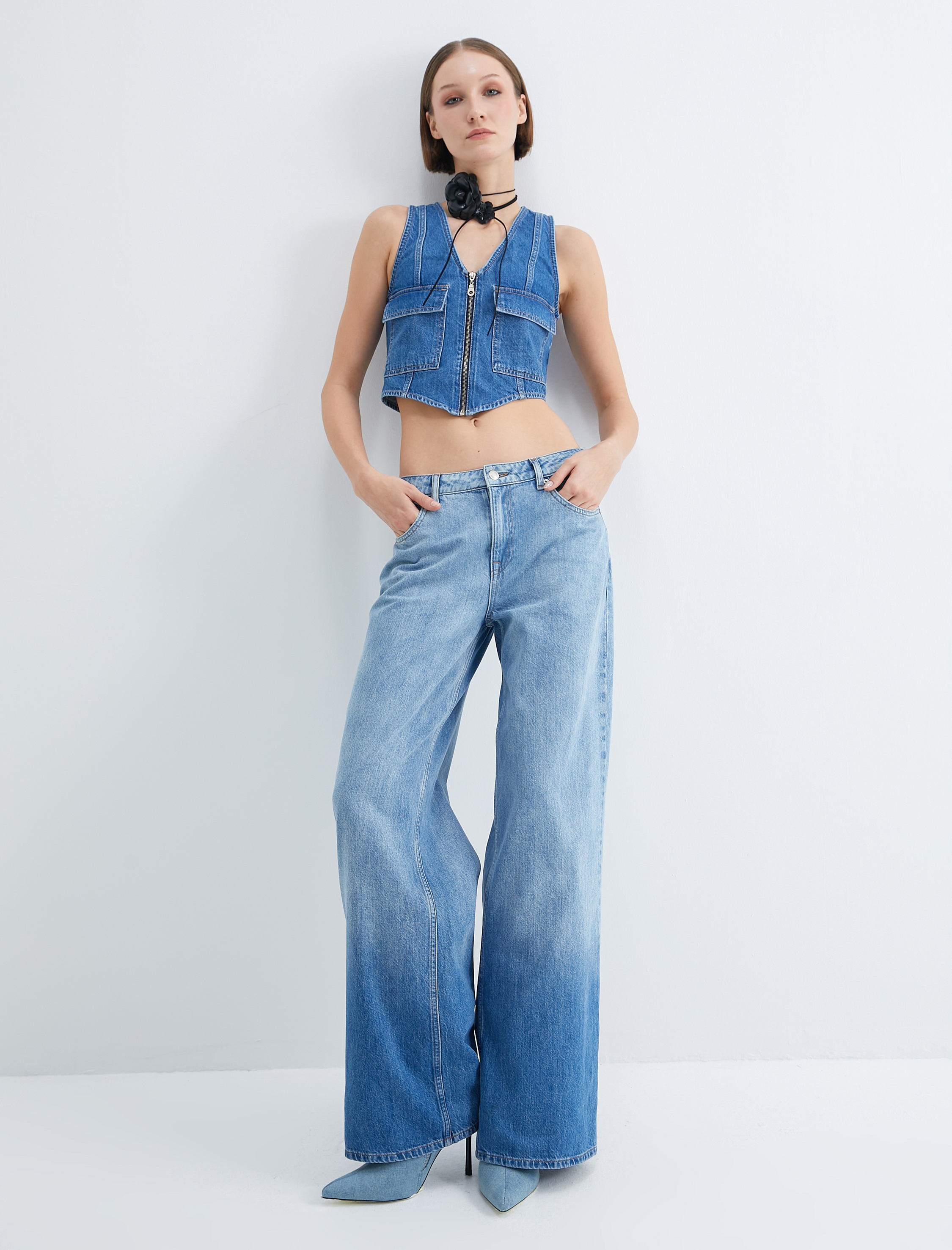   Kot Yelek Fermuarlı V Yaka Kapaklı Cep Detaylı