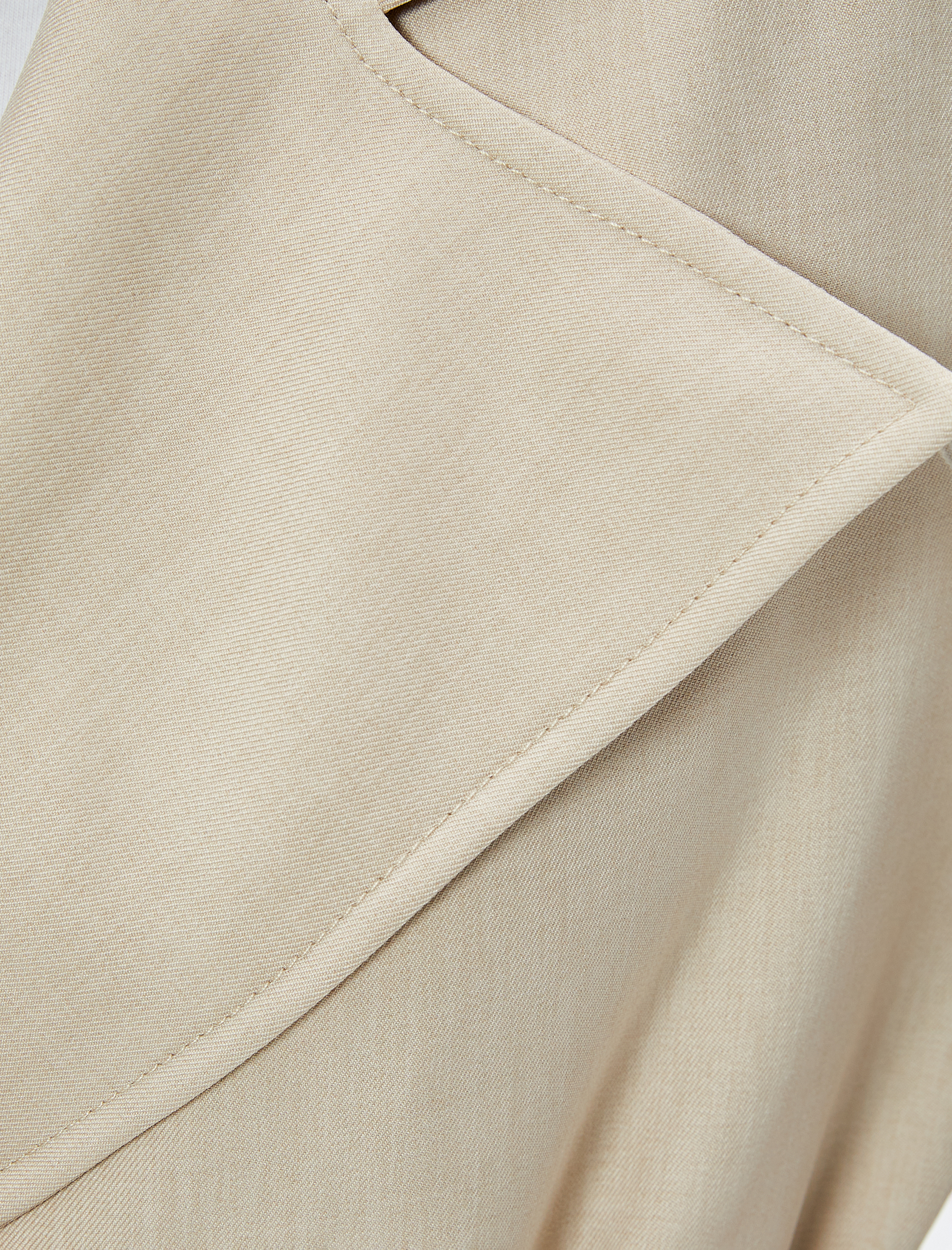   Trençkot Kruvaze Kapama Düğmeli Kemerli Cepli Rüzgarlık Detaylı