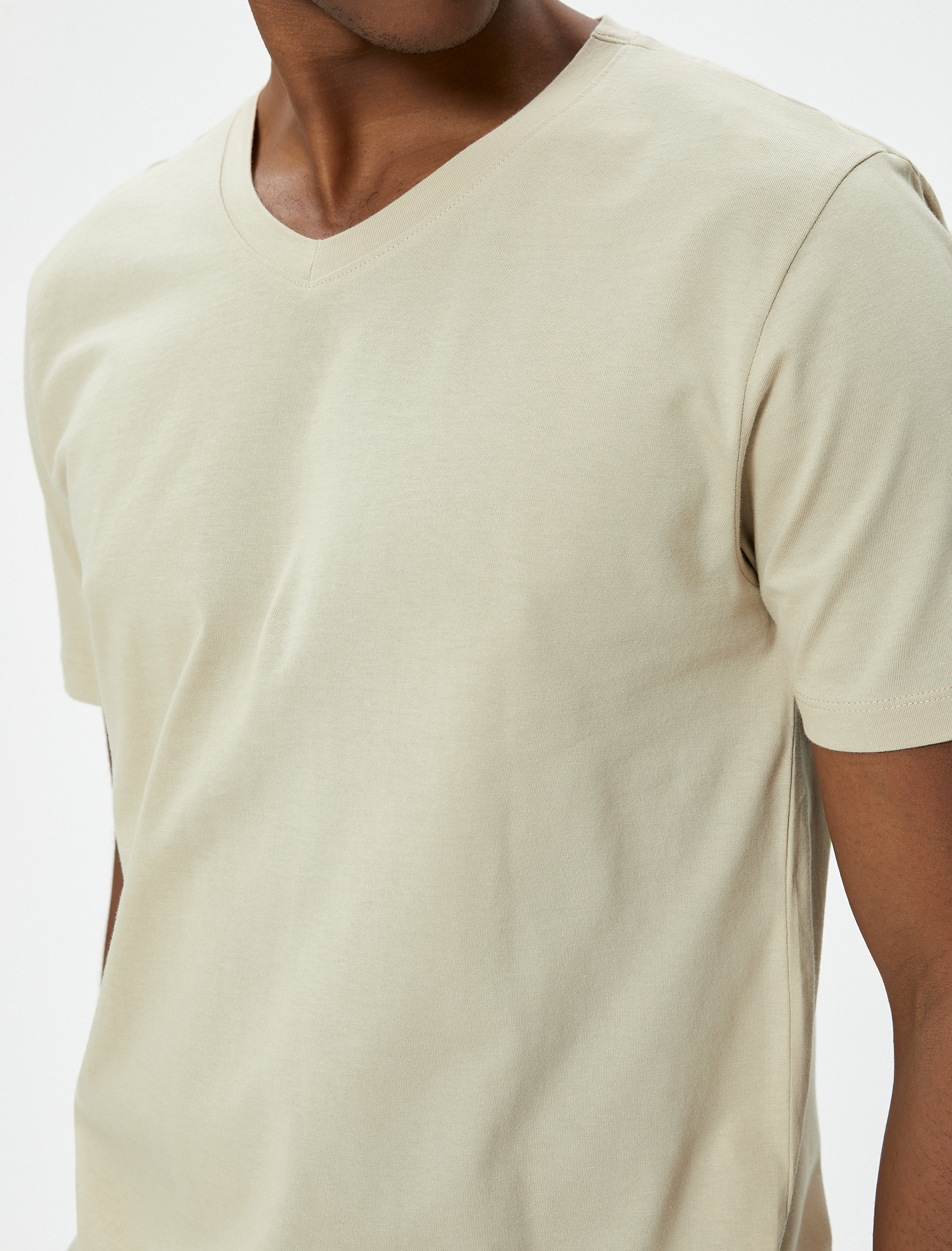   V Yaka Tişört Slim Fit Kısa Kollu Pamuklu