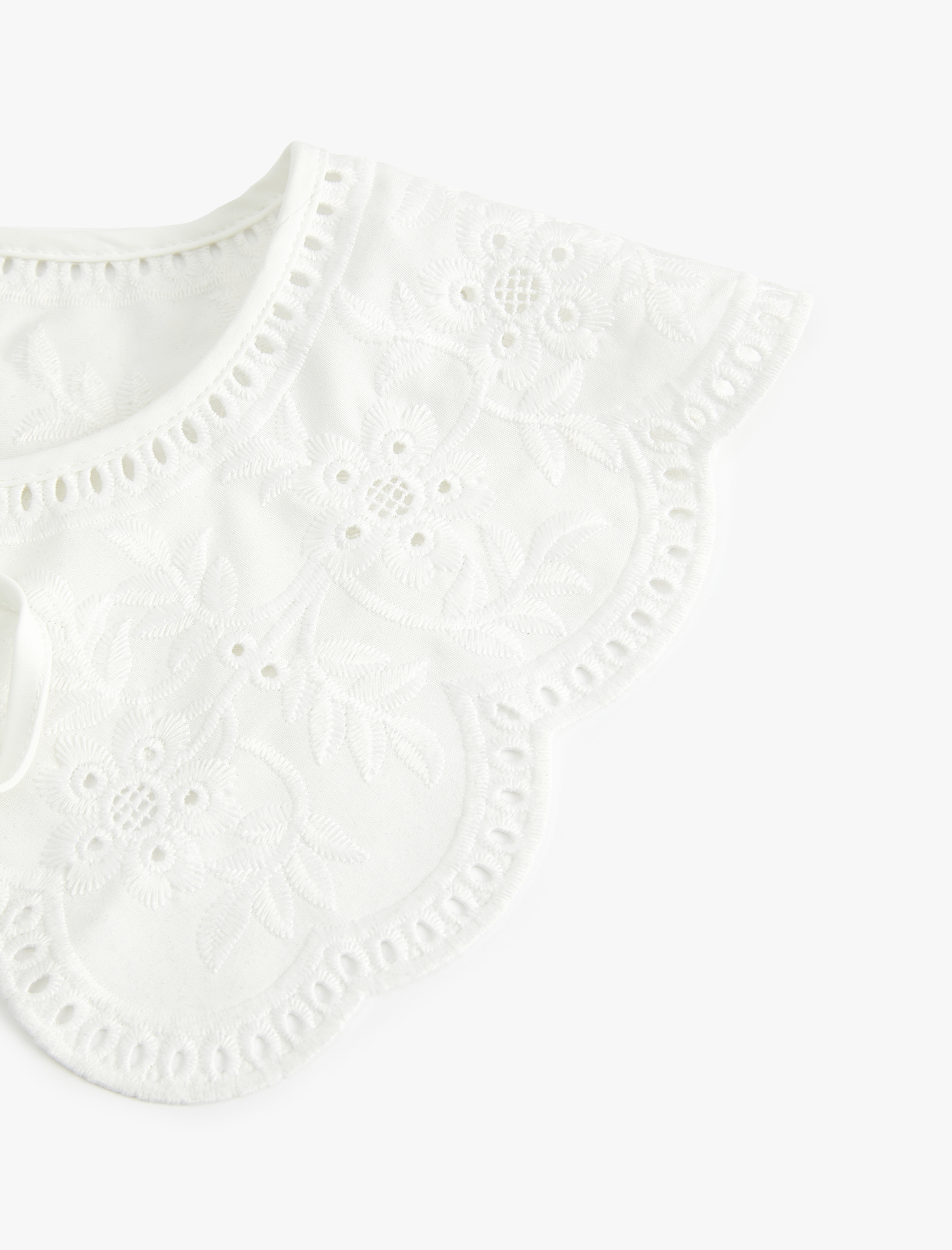  Kadın Fisto Seyyar Yaka Bağlamalı İşlemeli