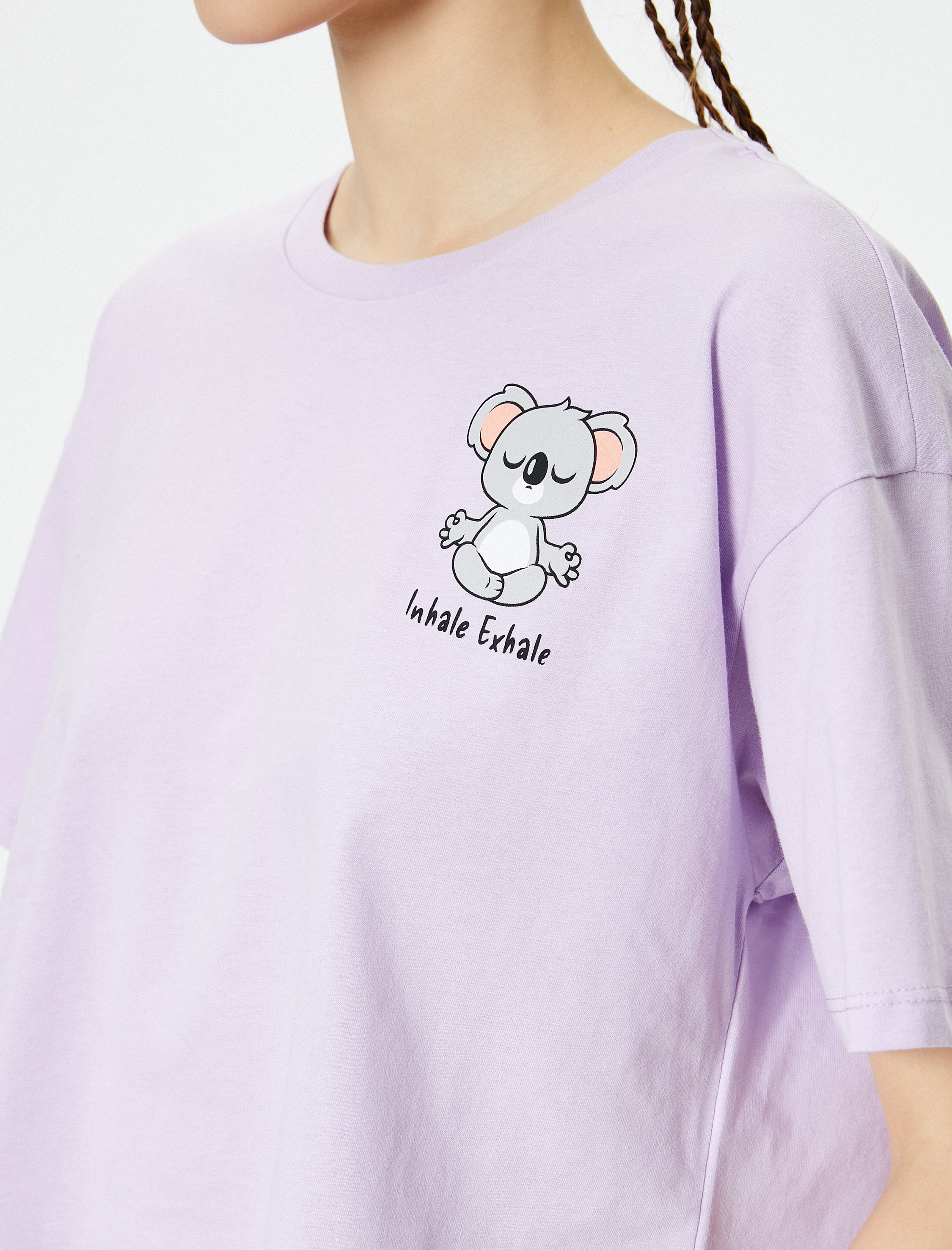   Kısa Tişört Koala Baskılı Kısa Kollu Bisiklet Yaka Rahat Kalıp Pamuklu