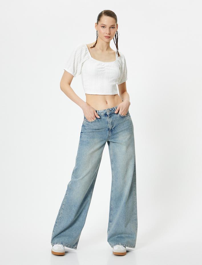  Fisto İşlemeli Crop Tişört Kısa Kollu U Yaka