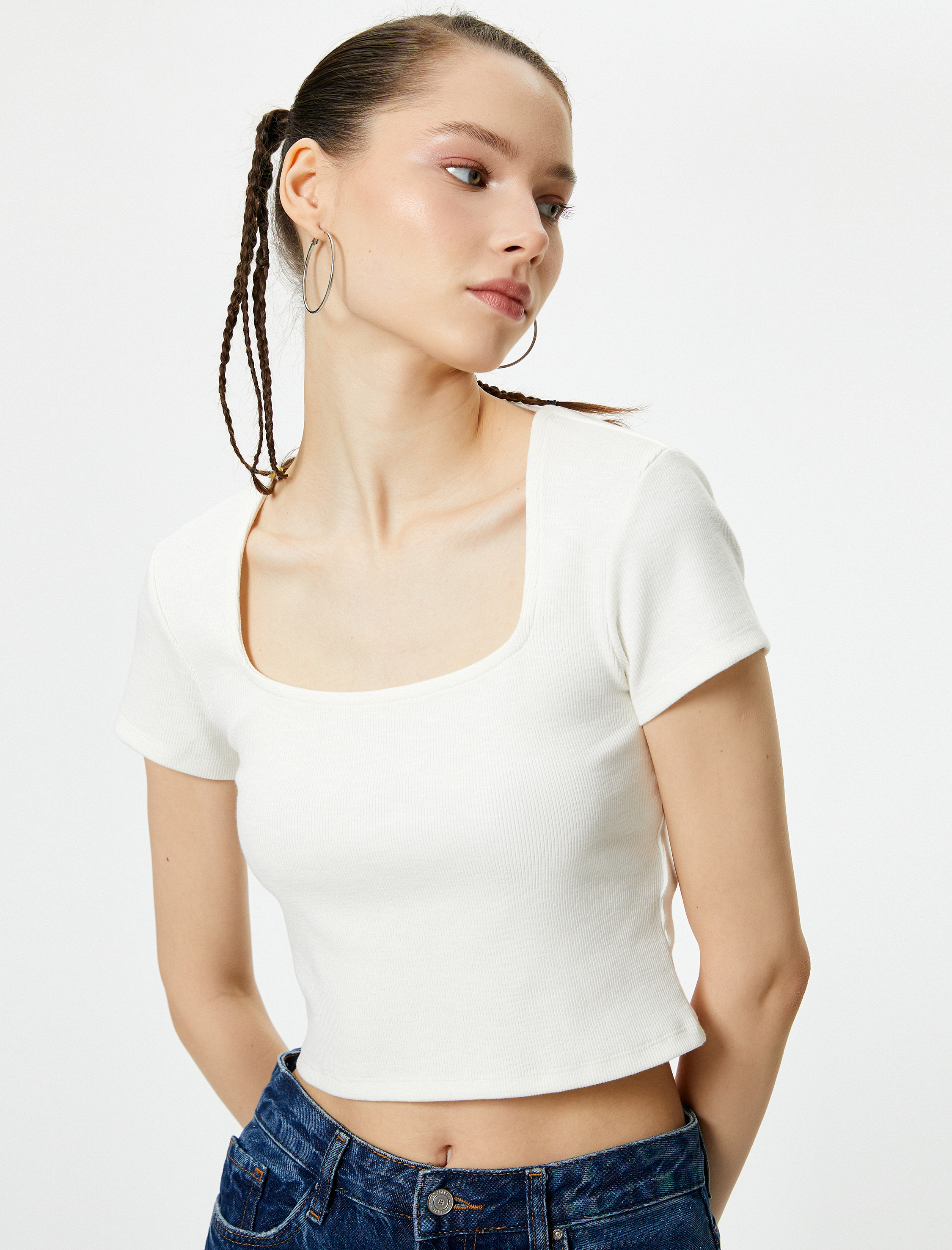   Sırt Dekolteli Tişört Crop Kısa Kollu Fitilli Slim Fit