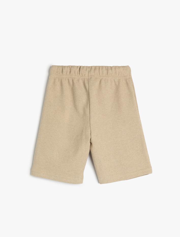 Erkek Çocuk Beli Bağcıklı Şort Dokulu