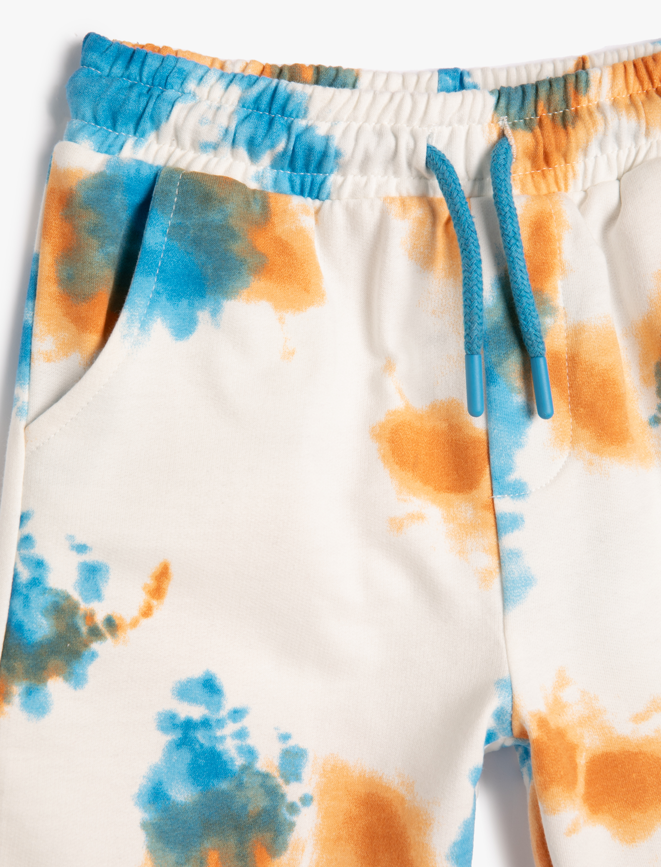  Erkek Çocuk Şort Batik Desenli Cepli Beli Lastikli Pamuklu