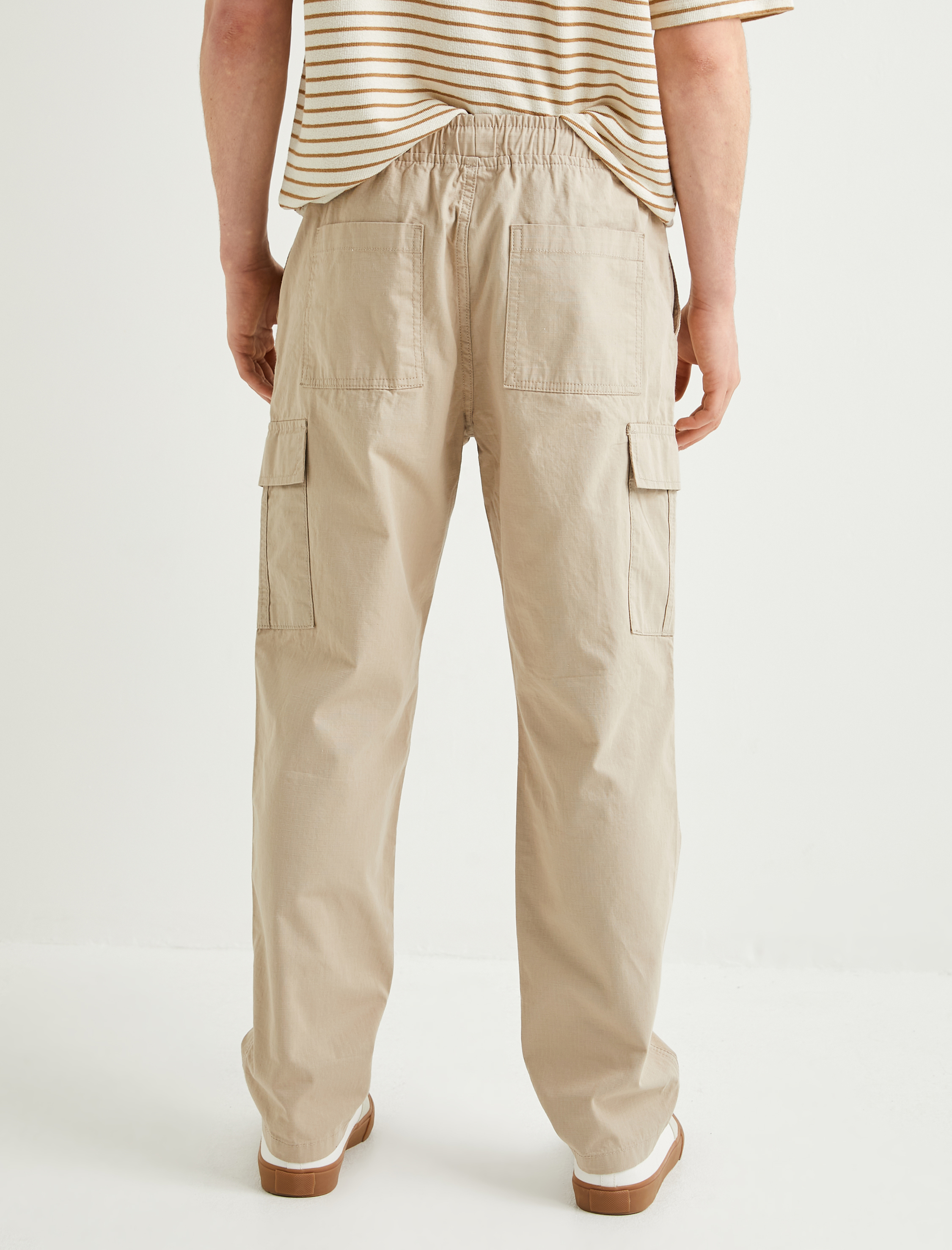   Paraşüt Pantolon Beli Bağcıklı Kargo Cep Detaylı