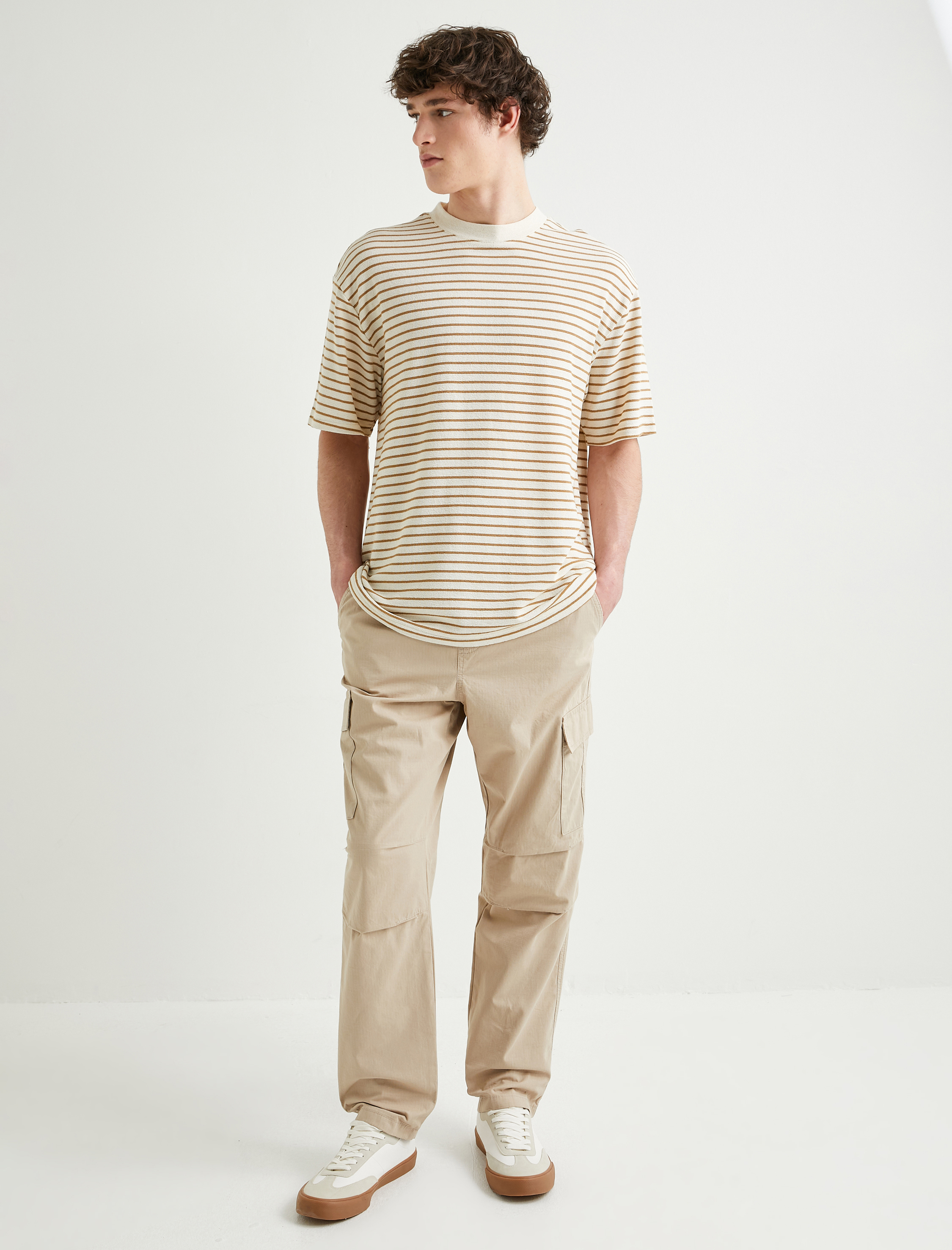   Paraşüt Pantolon Beli Bağcıklı Kargo Cep Detaylı