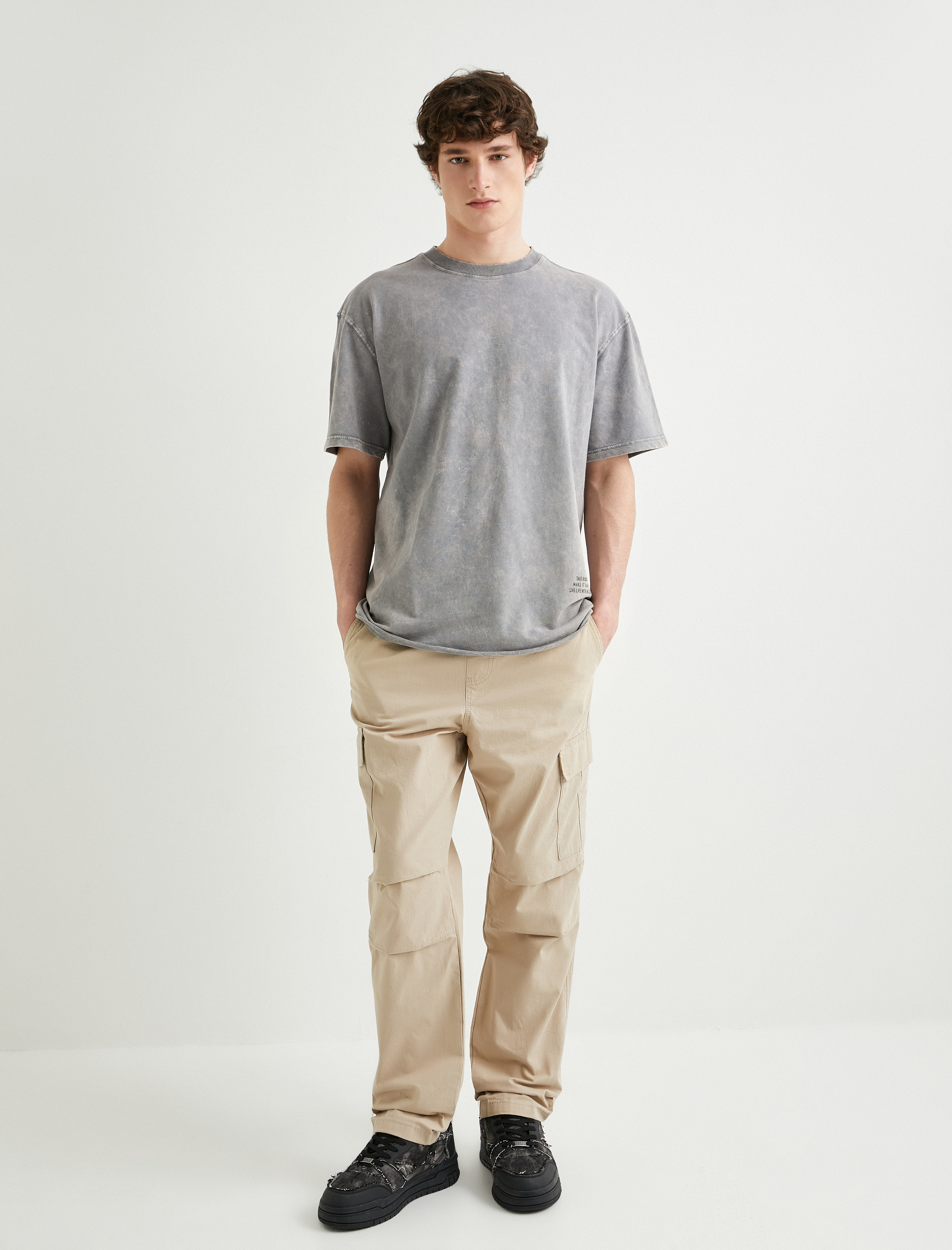   Oversize Tişört Yıkamalı Bisiklet Yaka Kısa Kollu