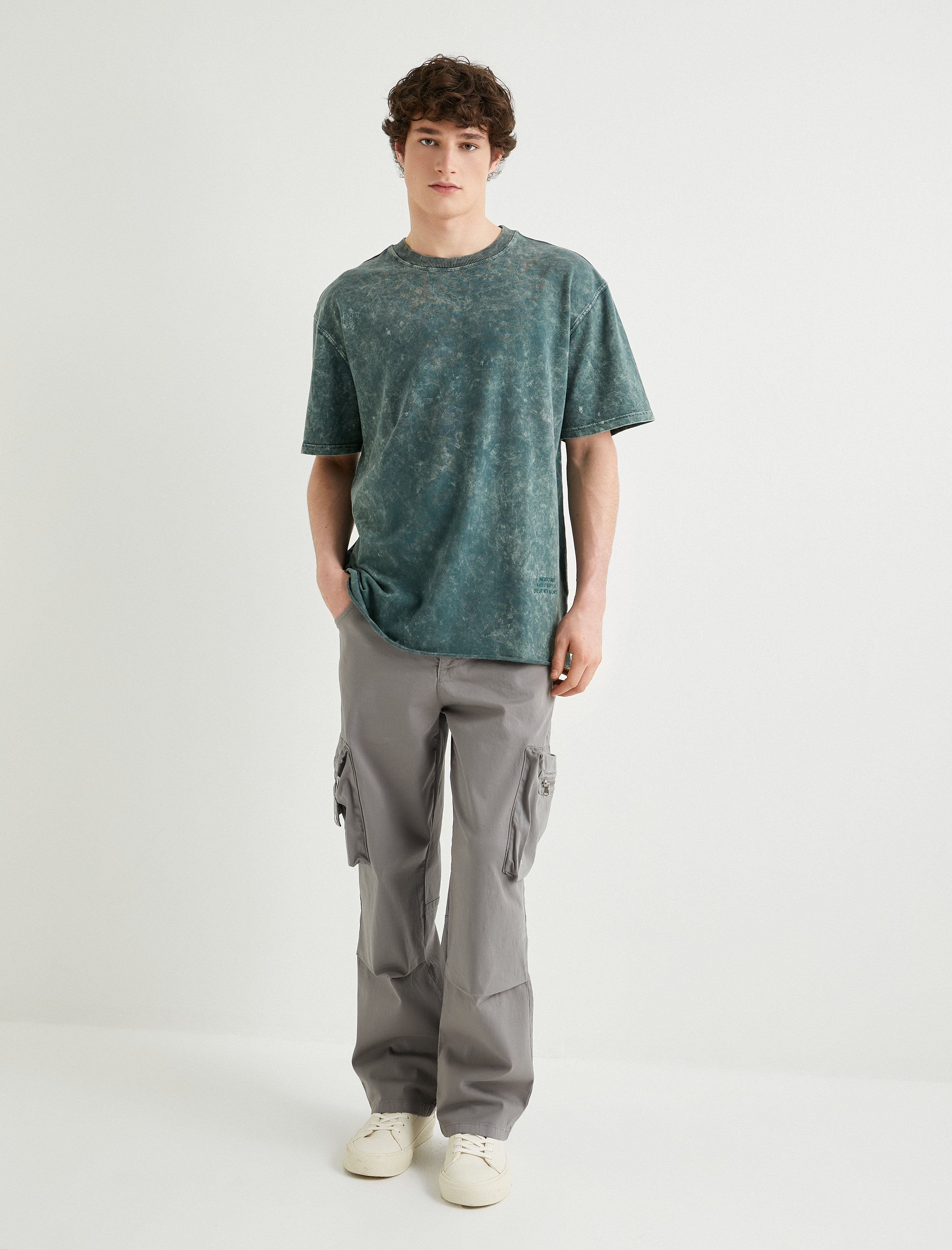   Oversize Tişört Yıkamalı Bisiklet Yaka Kısa Kollu