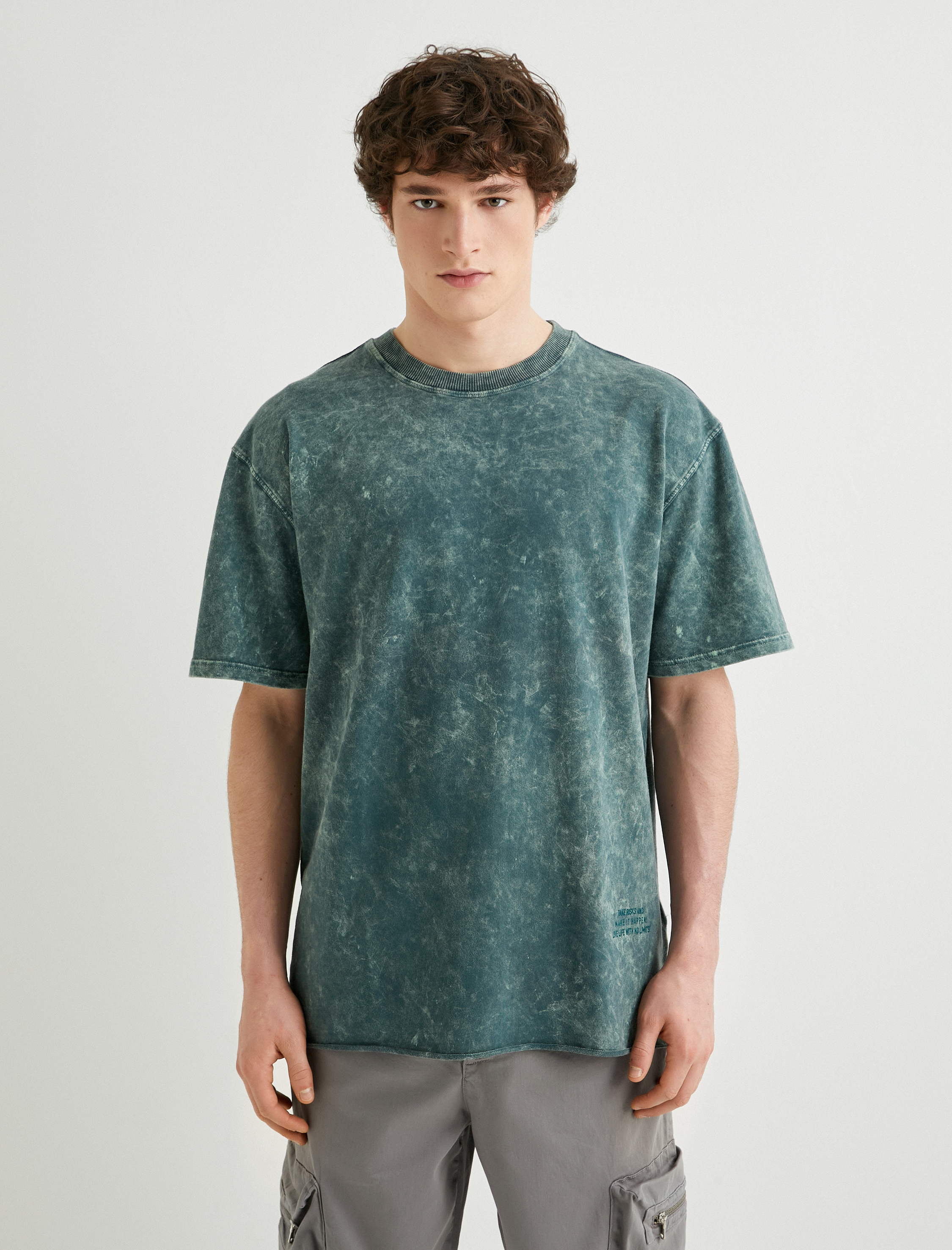   Oversize Tişört Yıkamalı Bisiklet Yaka Kısa Kollu