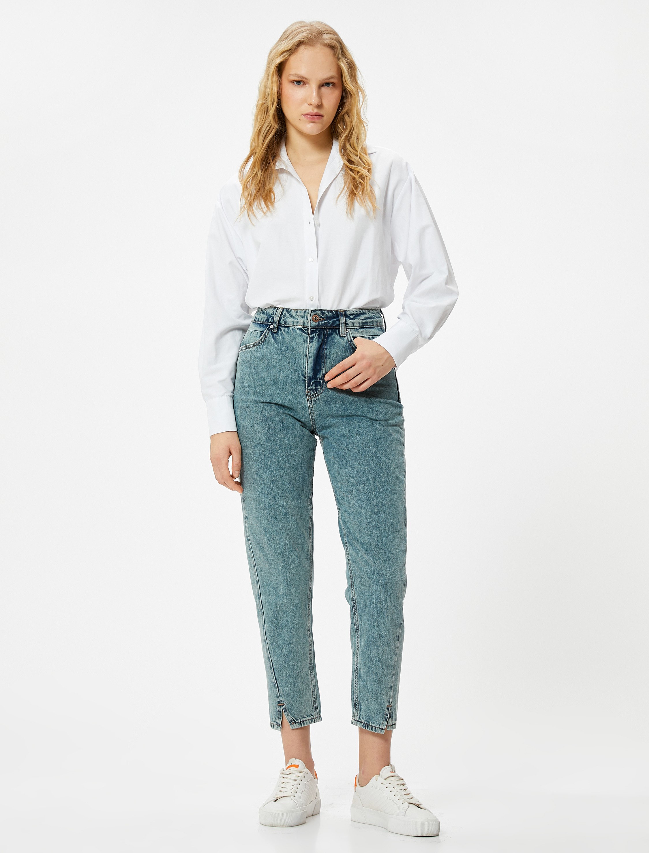   Mom Kot Pantolon Kısa Dar Paça Yırtmaç Detaylı Cepli - Mom Jean