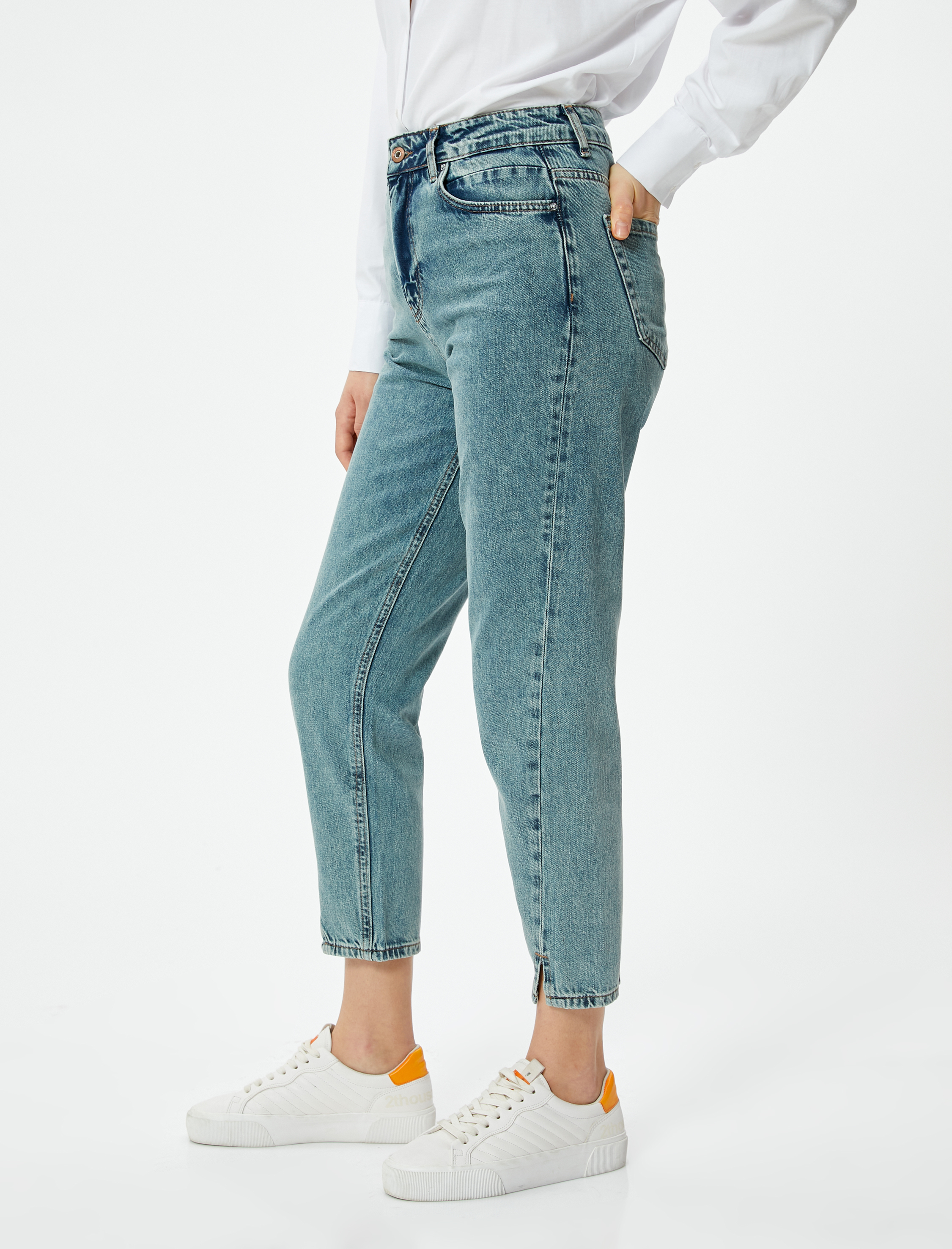   Mom Kot Pantolon Kısa Dar Paça Yırtmaç Detaylı Cepli - Mom Jean