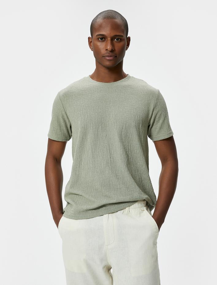  Slim Fit Tişört Bisiklet Yaka Kısa Kollu Dokulu