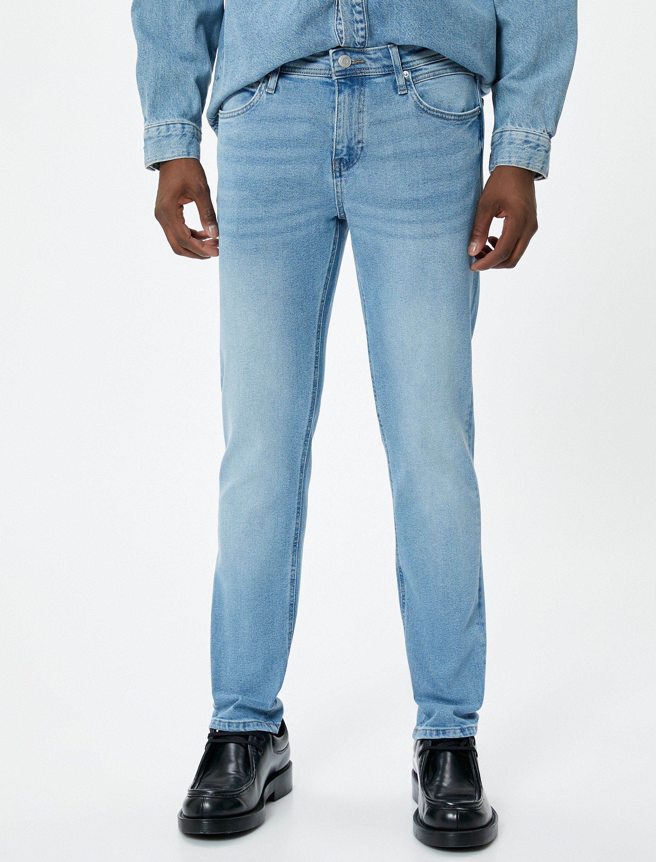   Brad Jeans - Slim Fit Jean