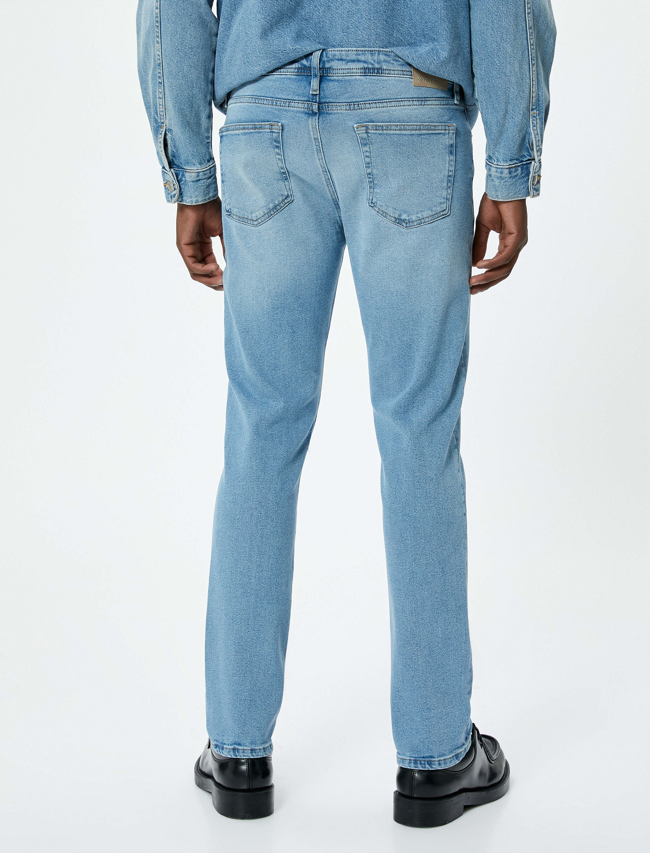   Brad Jeans - Slim Fit Jean
