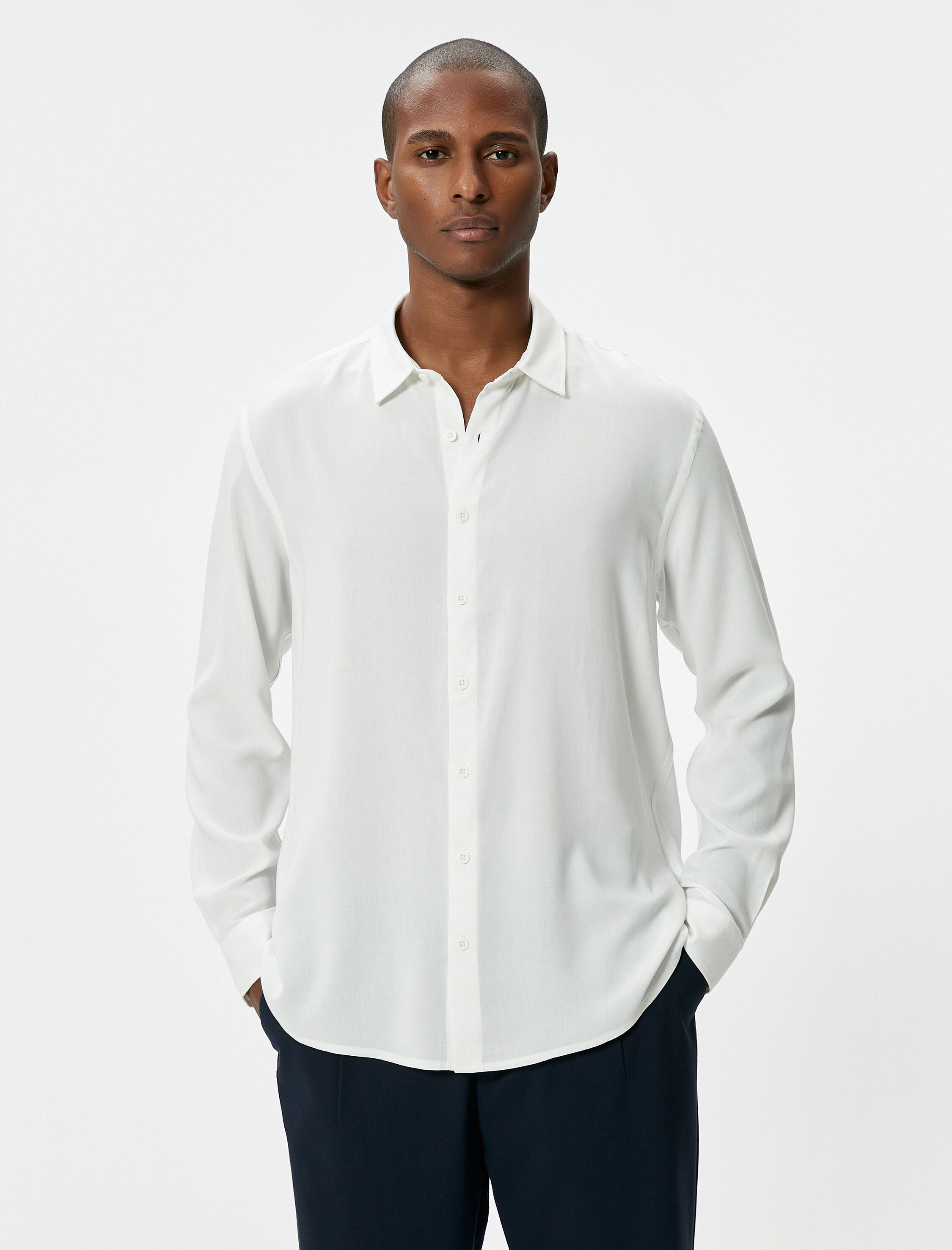   Basic Gömlek Uzun Kollu Klasik Yaka Düğmeli Viskon Regular Fit