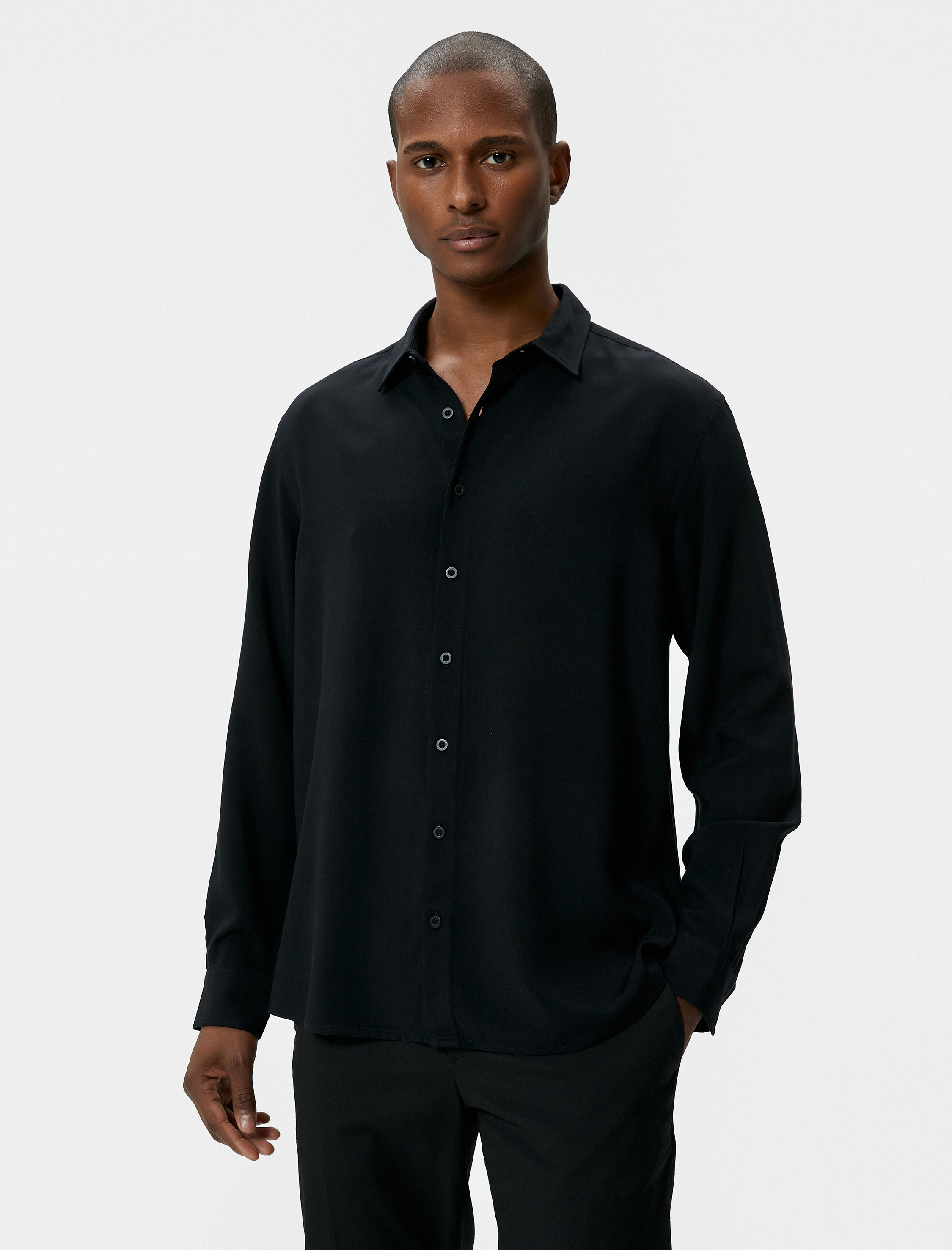   Basic Gömlek Uzun Kollu Klasik Yaka Düğmeli Viskon Regular Fit