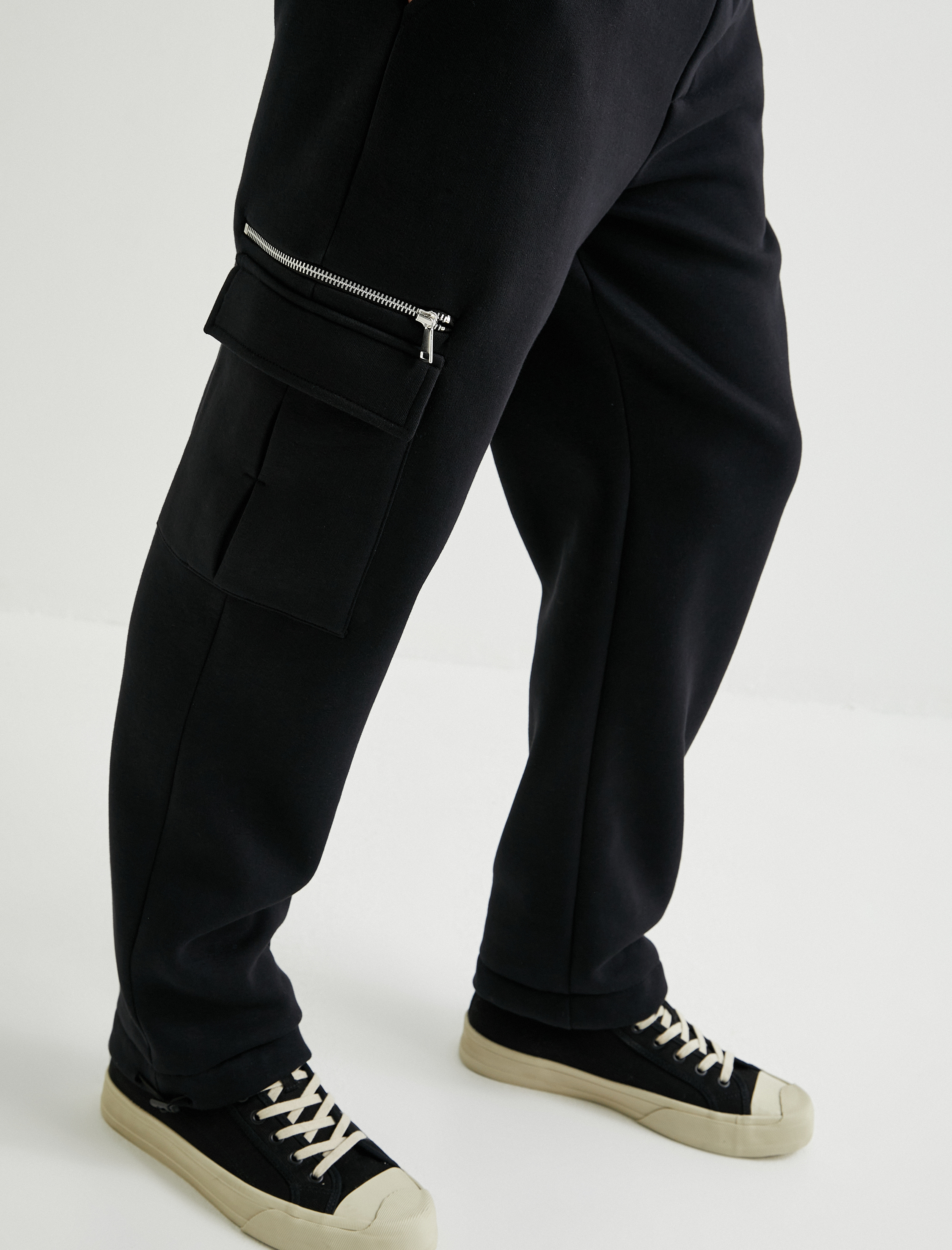   Kargo Cepli Eşofman Altı Beli Lastikli Fermuar Detaylı Şardonlu