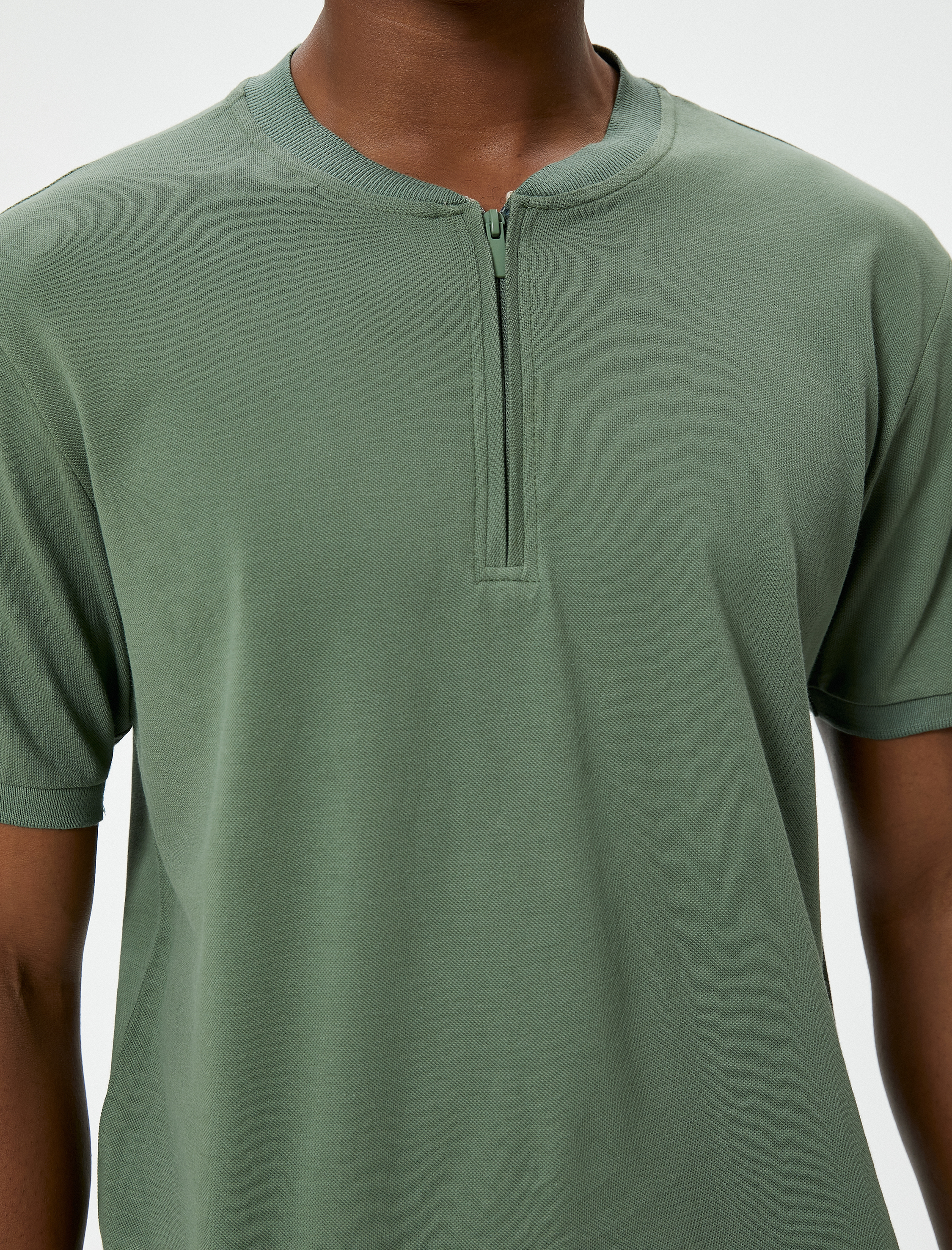   Hakim Yaka Tişört Yarım Fermuarlı Slim Fit Kısa Kollu