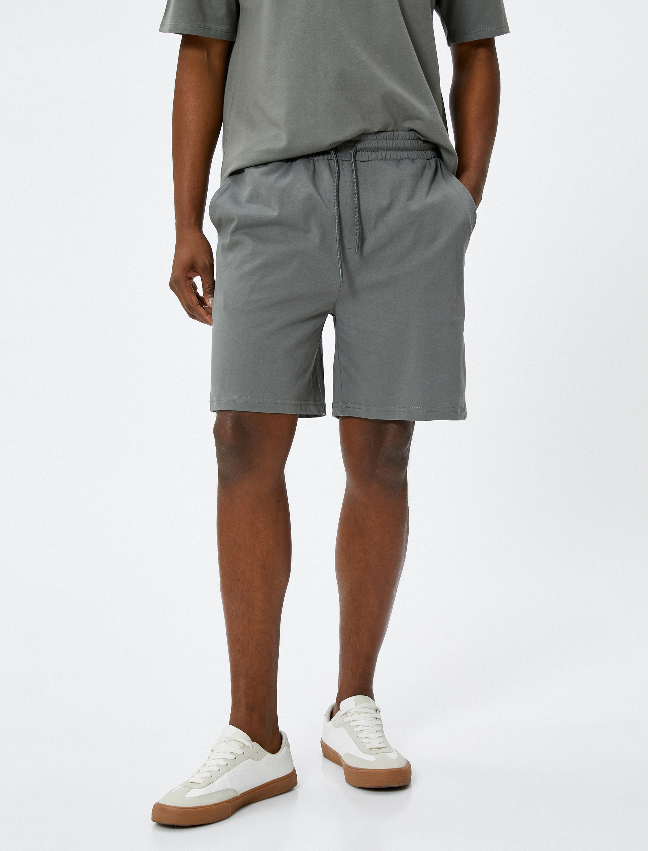   Beli Bağcıklı Bermuda Şort Cep Detaylı Pamuklu