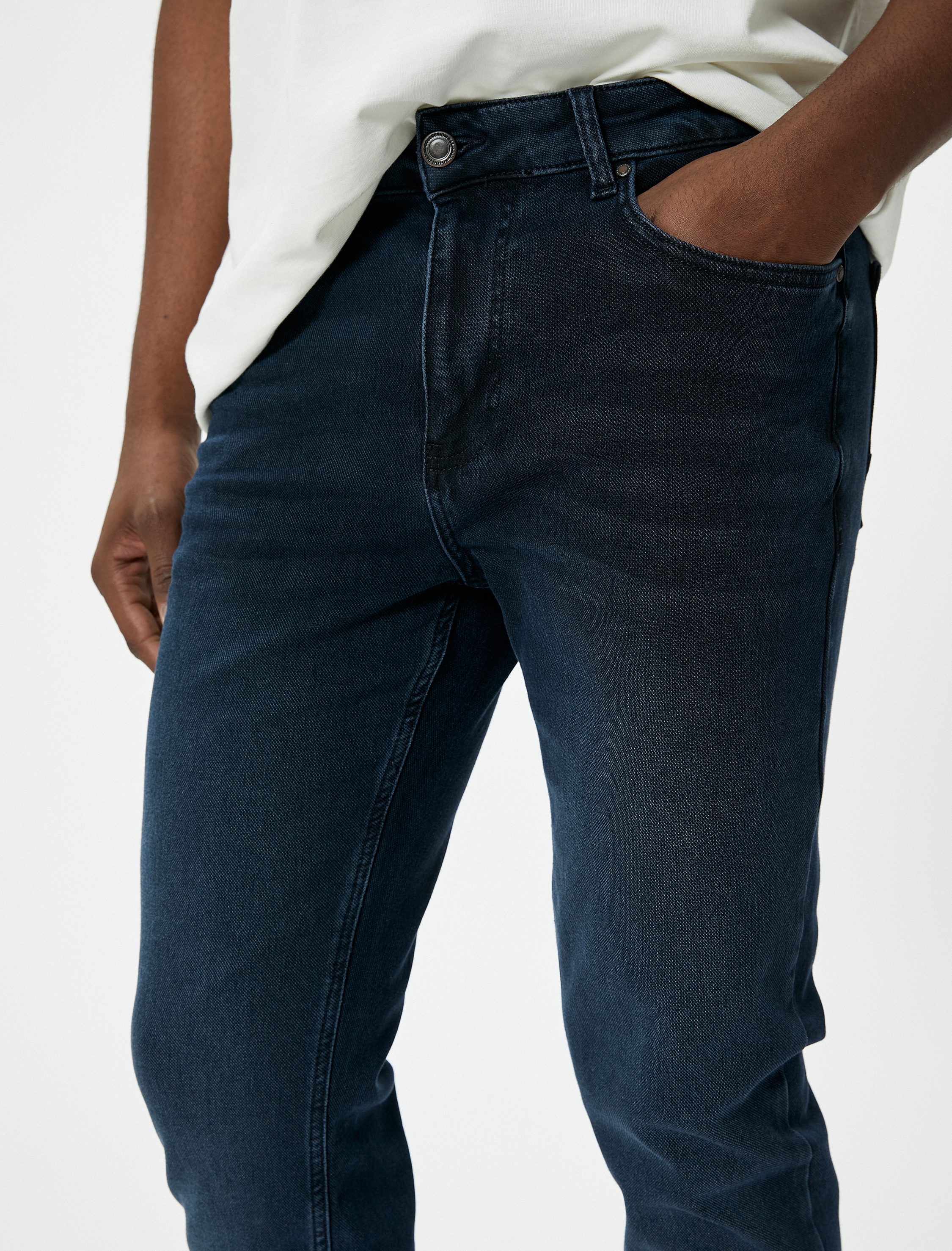   Brad Jeans - Slim Fit Jean