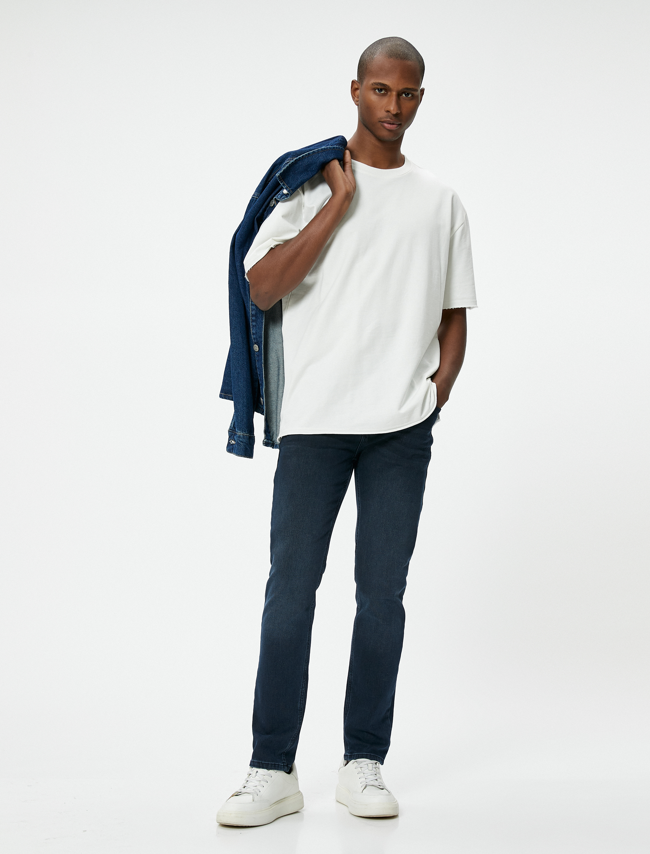   Brad Jeans - Slim Fit Jean