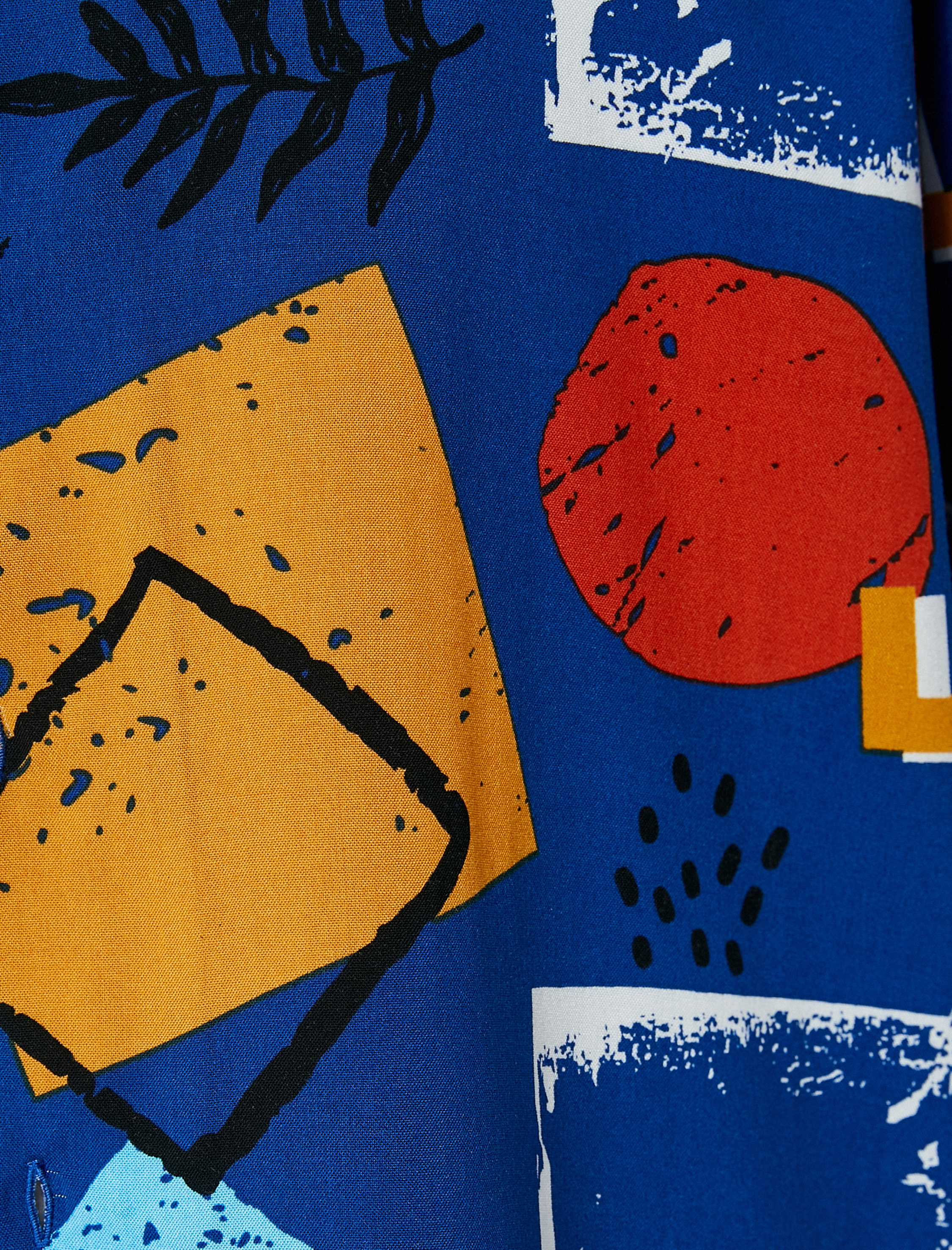   Yazlık Gömlek Kısa Kollu Devrik Yaka Düğmeli Desenli Viskon Regular Fit