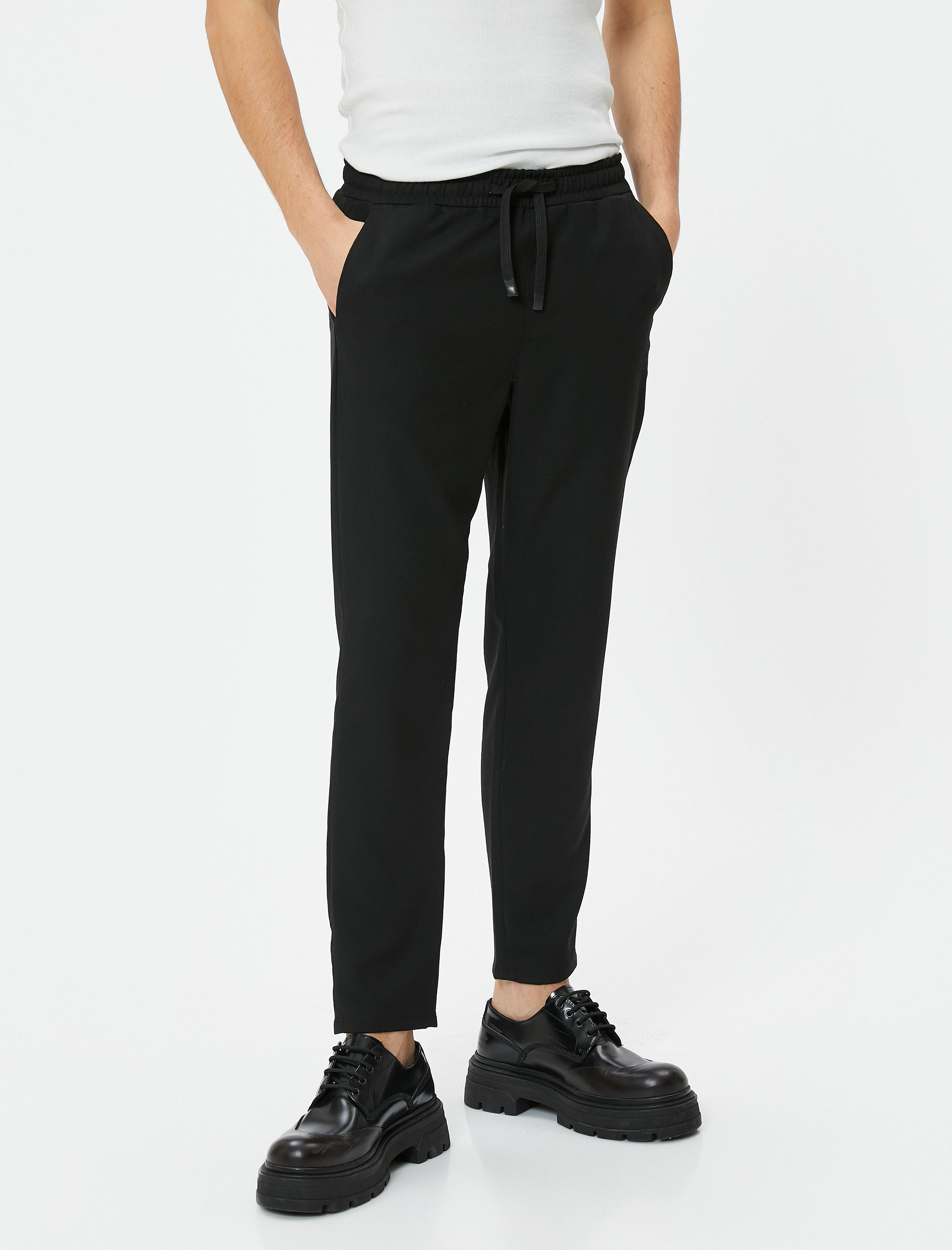 Kumaş Pantolon Beli Bağcıklı Slim Fit Cep Detaylı