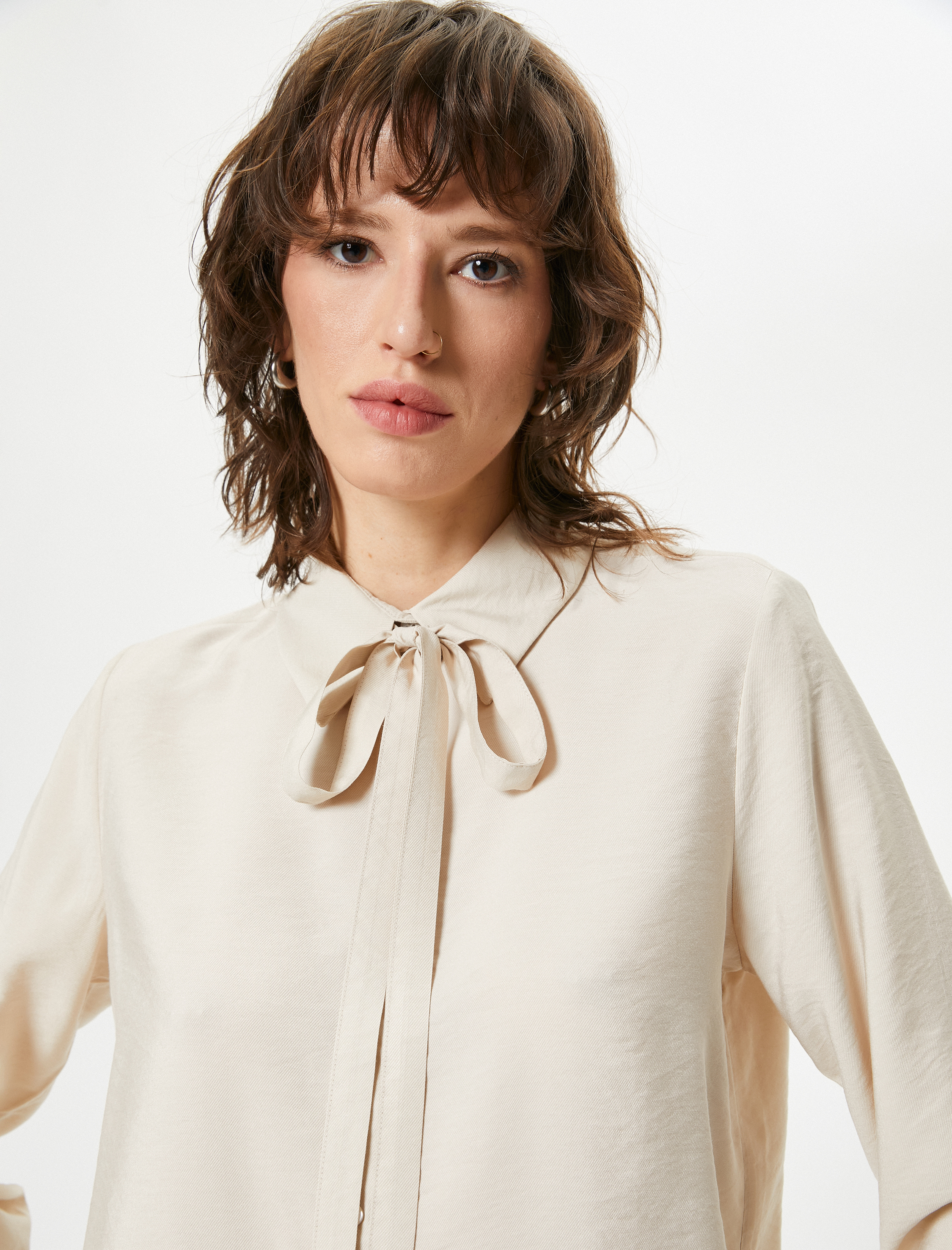   Uzun Kollu Gömlek Düğmeli Bağlamalı Yaka Viskon