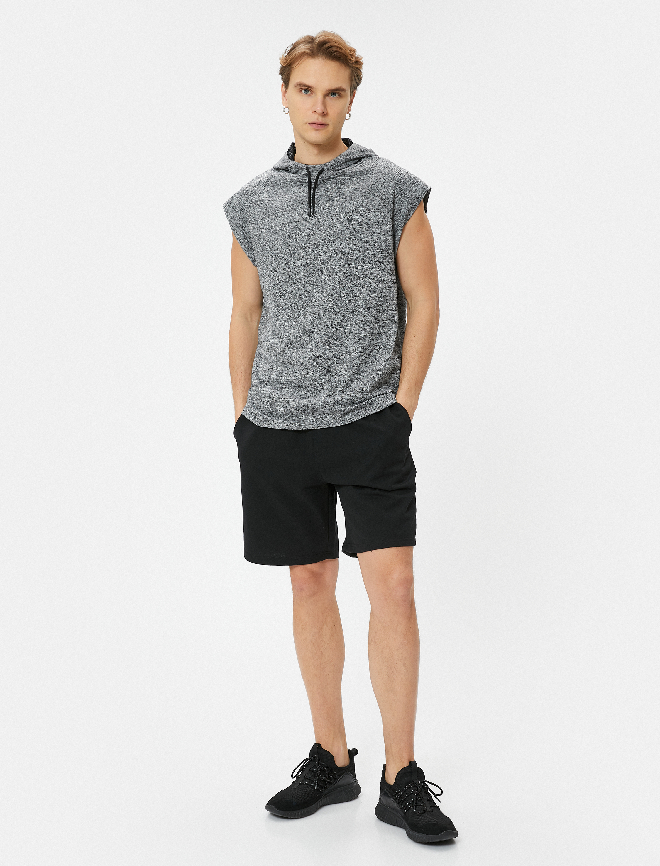   Spor Şort Basic Beli Bağcıklı Cep Detaylı