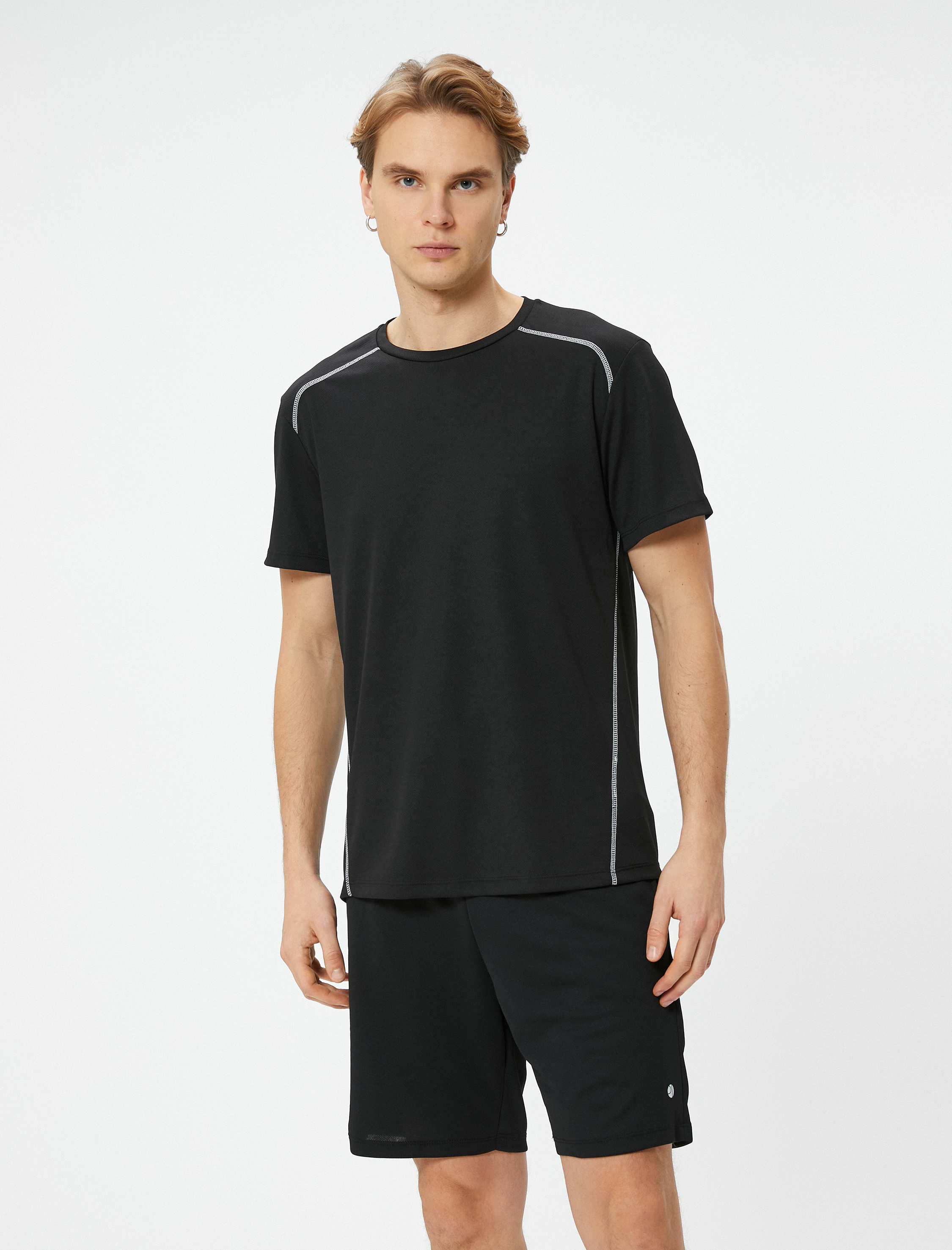   Spor Tişört Dikiş Detaylı Bisiklet Yaka Kısa Kollu