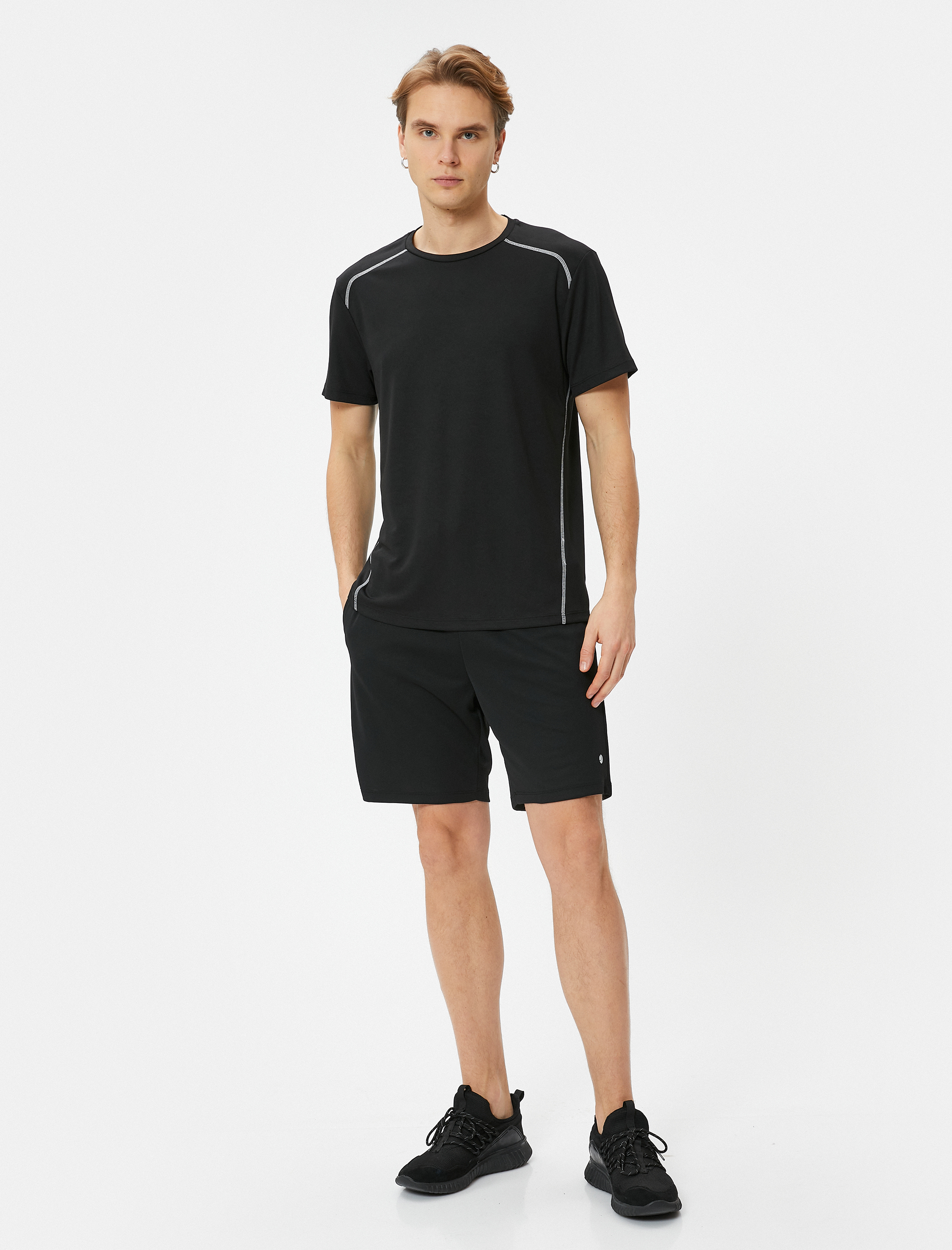   Spor Tişört Dikiş Detaylı Bisiklet Yaka Kısa Kollu