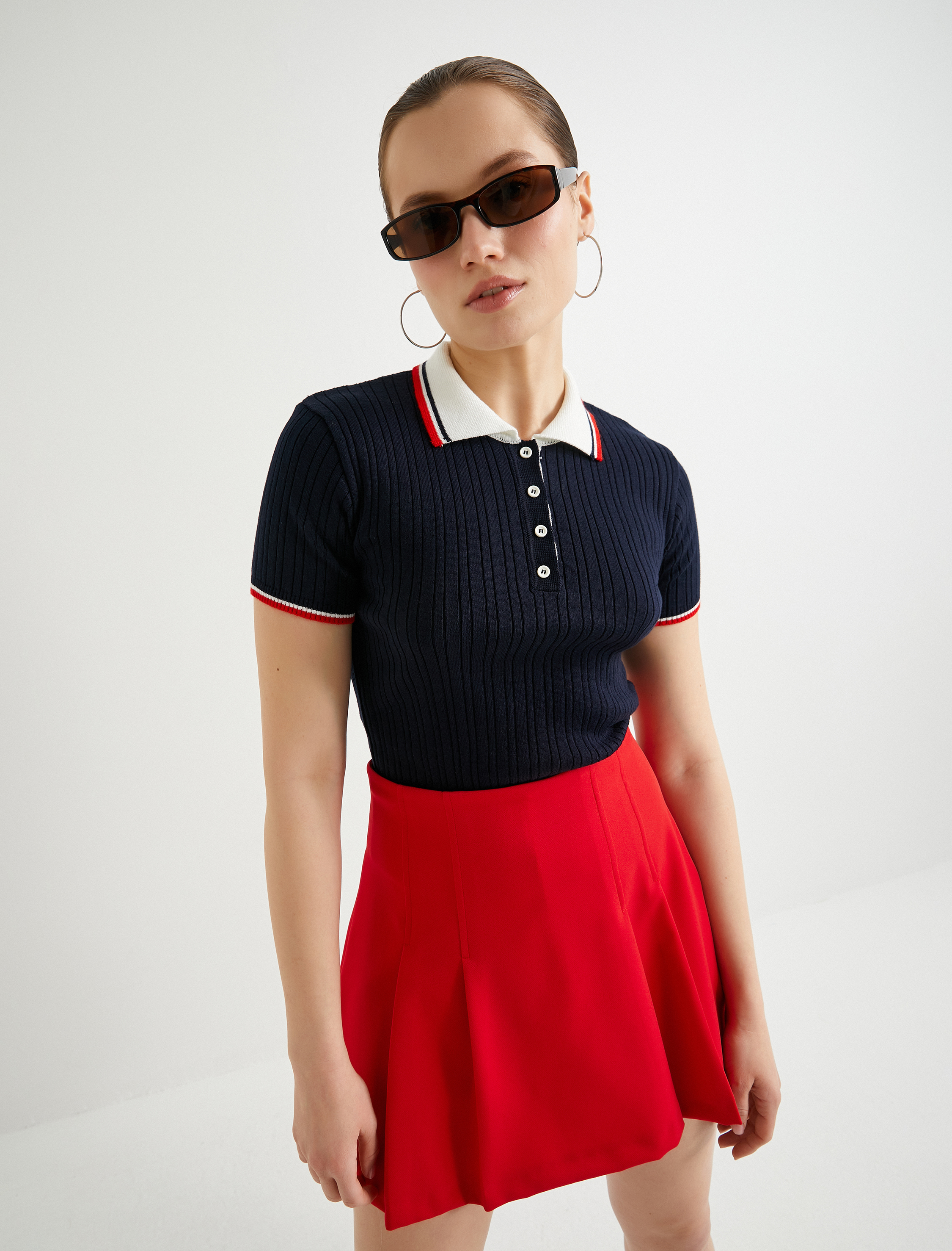   Polo Yaka Kazak Düğmeli Kısa Kollu Şerit Detaylı