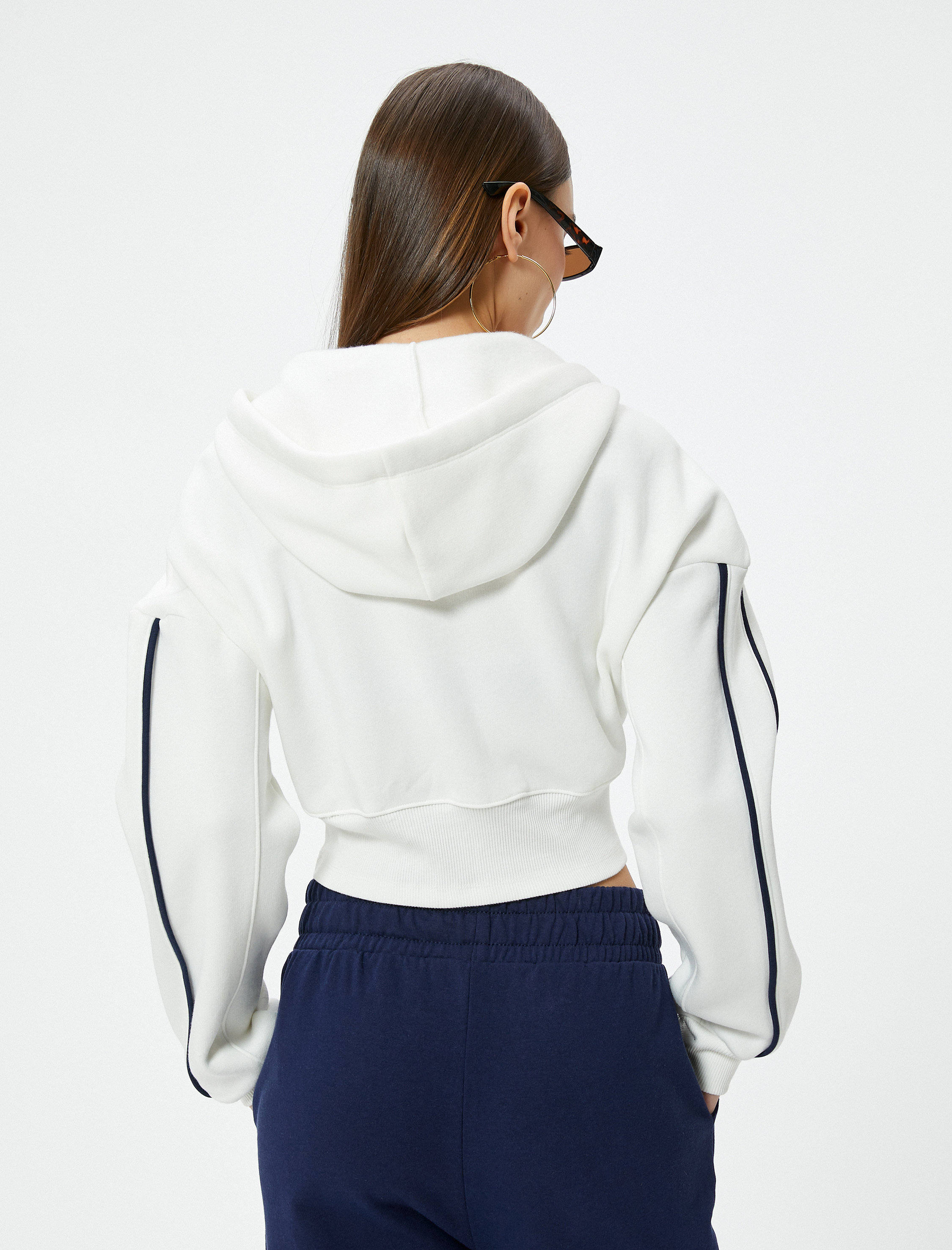   Kapşonlu Fermuarlı Sweatshirt Crop Korse Görünümlü Baskılı