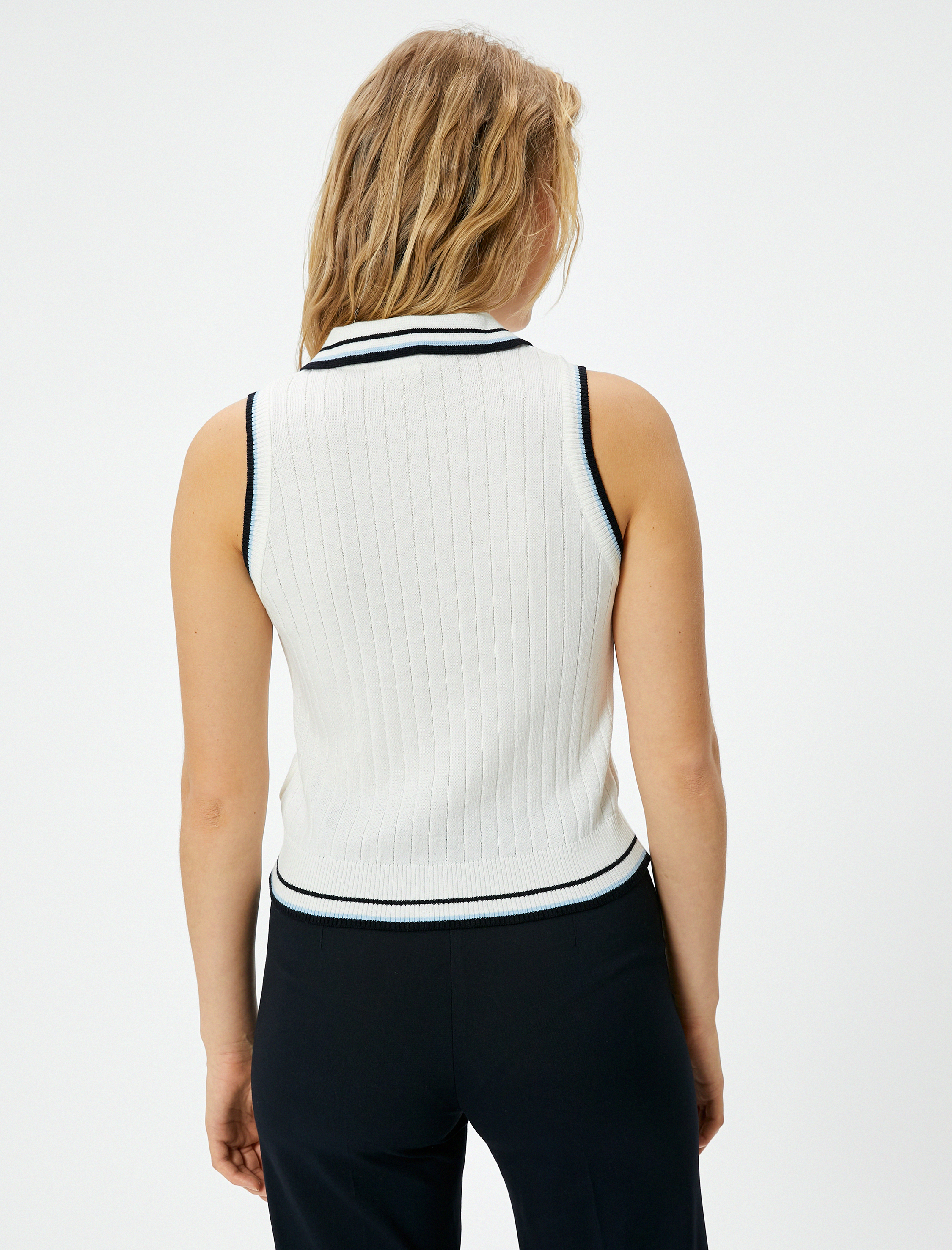   Polo Yaka Üst Triko Düğmeli Saç Örgüsü Dokulu