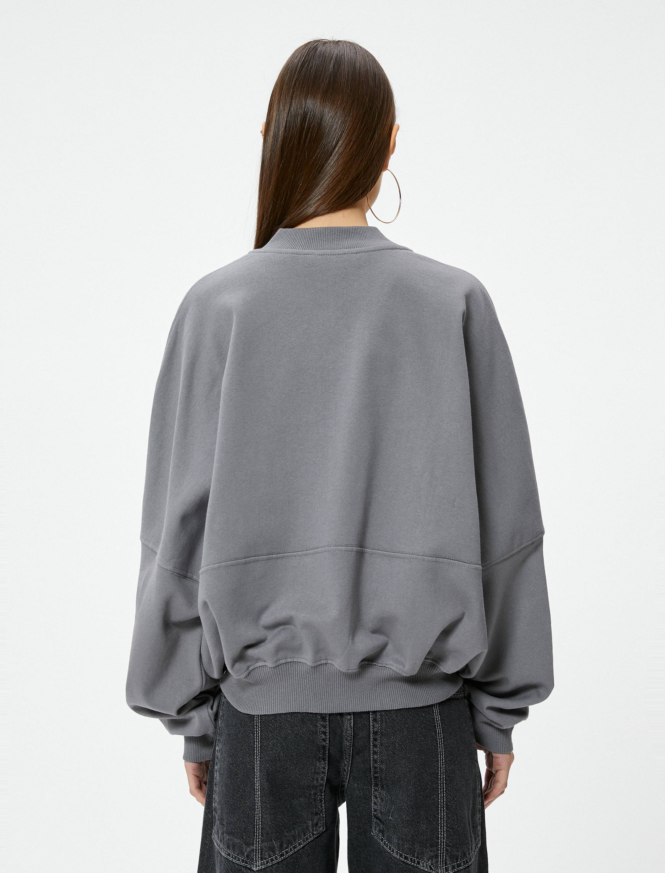   Şardonlu Fermuarlı Sweatshirt Rahat Kalıp Yuvarlak Yaka Uzun Balon Kollu Pamuklu