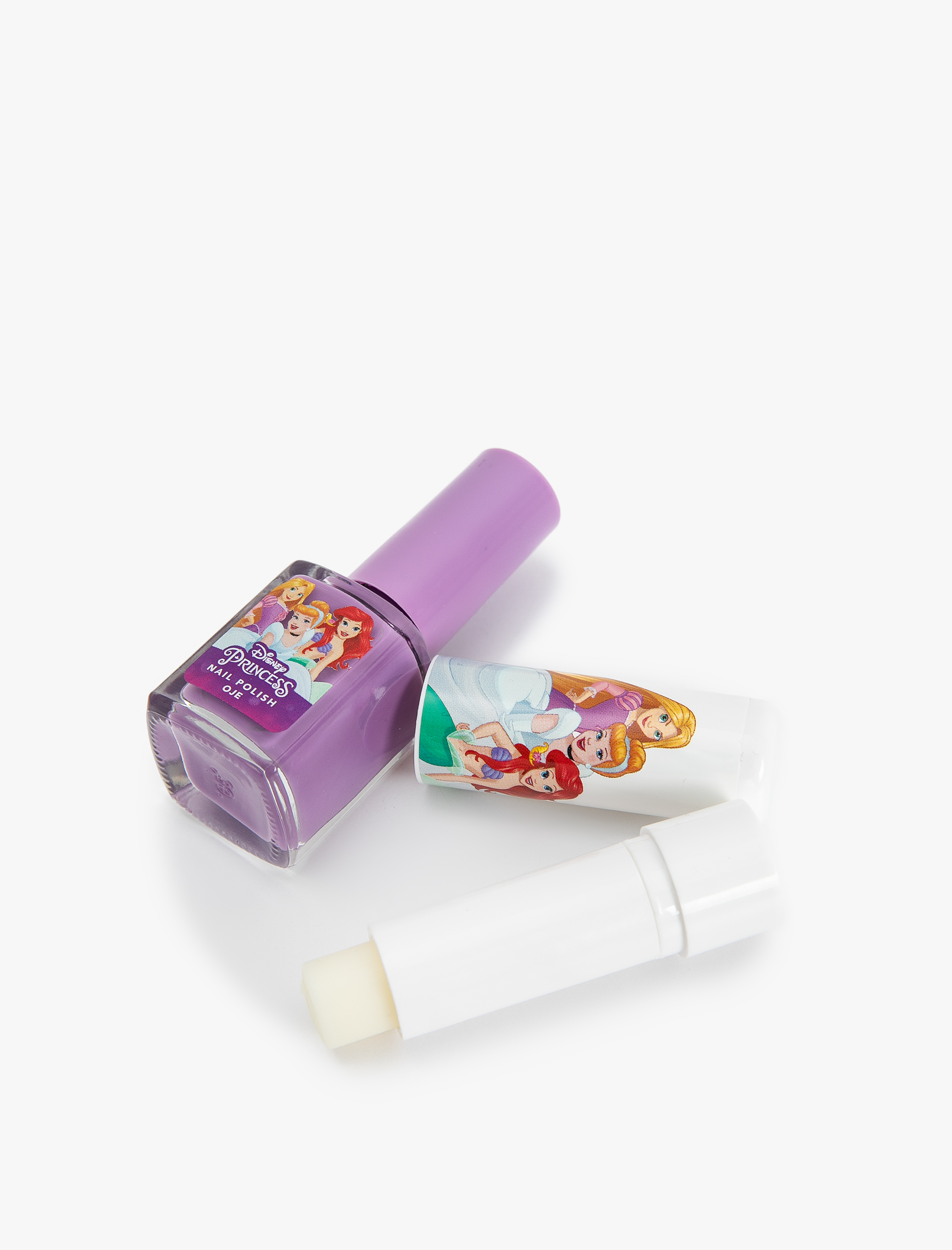  Kadın Dudak Nemlendirici ve Oje Disney Princess Temalı Lisanslı