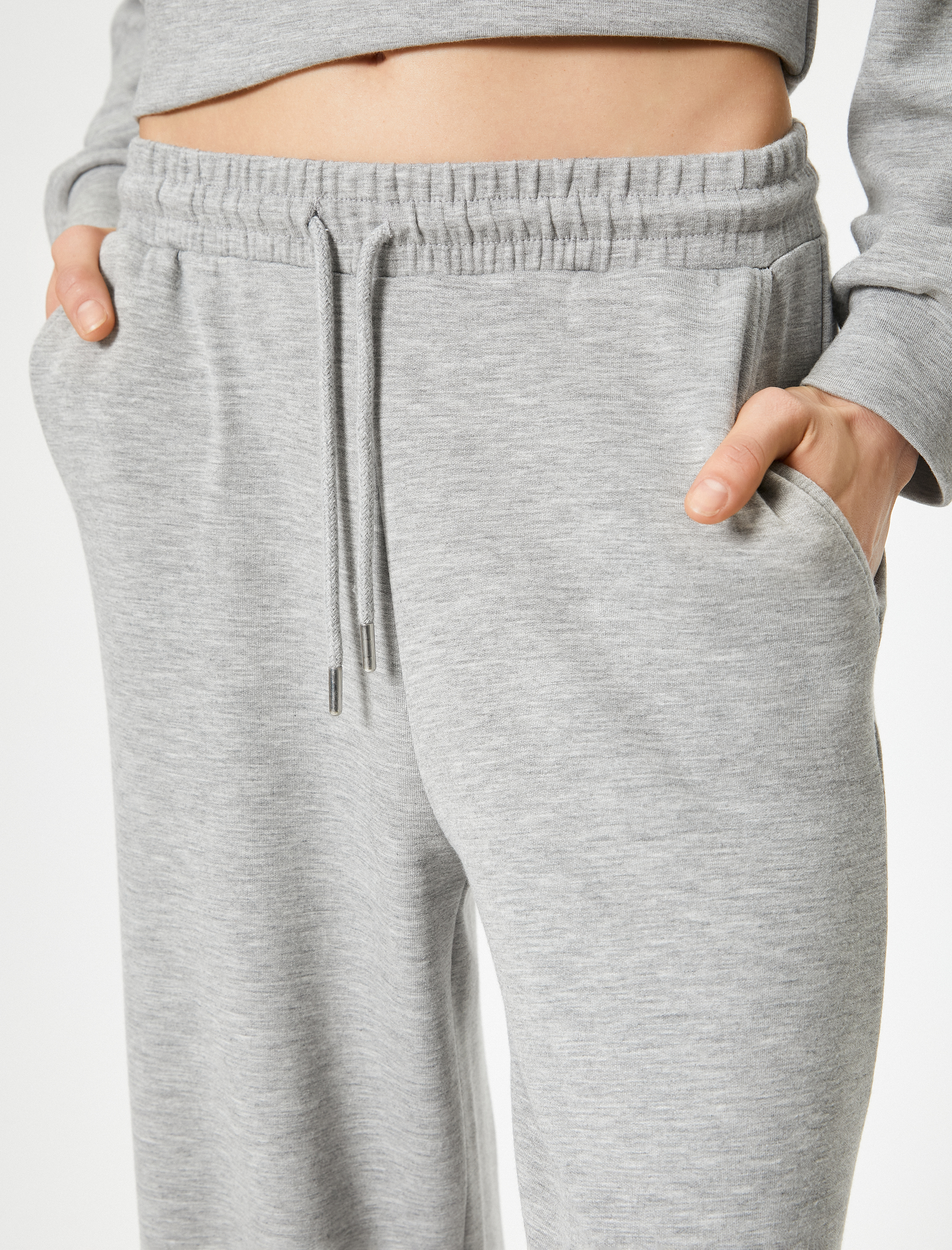   Bol Paça Eşofman Altı Beli Bağcıklı Cep Detaylı Viskon Karışımlı