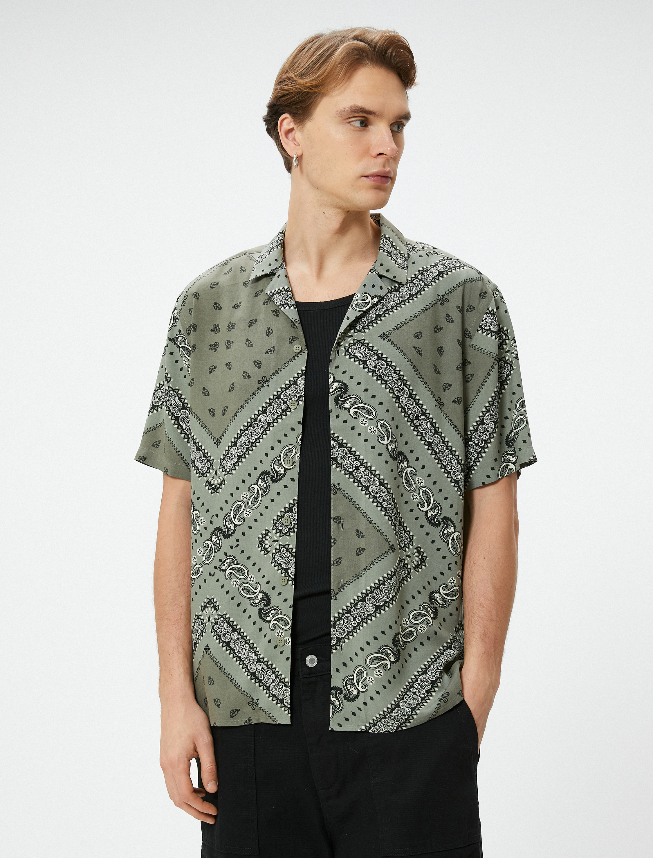 Vintage Gömlek Kısa Kollu Devrik Yaka Viskon Karışımlı Regular Fit