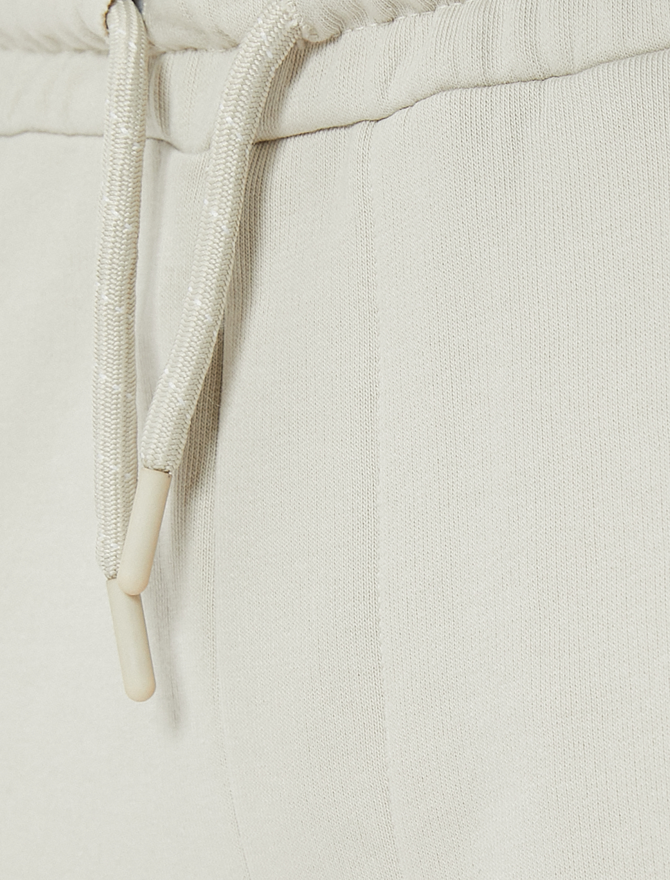   Bermuda Şort Etiket Baskılı Beli Bağcıklı Cep Detaylı