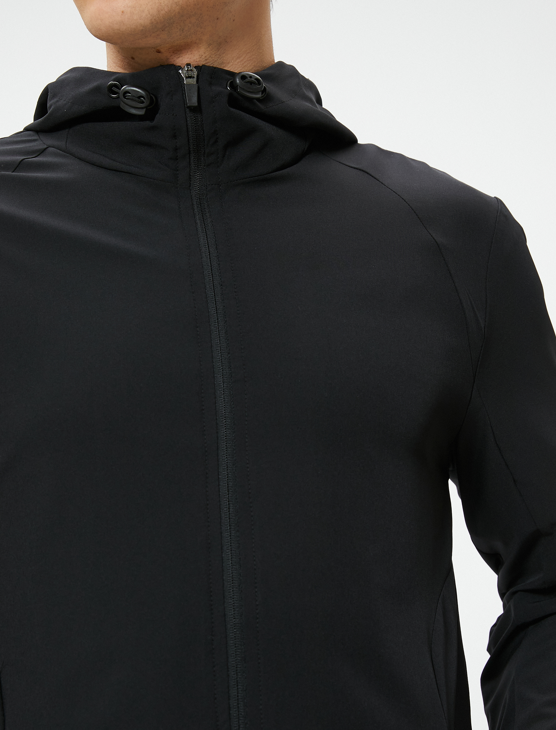   Spor Ceket Kapşonlu Fermuarlı Rahat Kesim Cep Detaylı